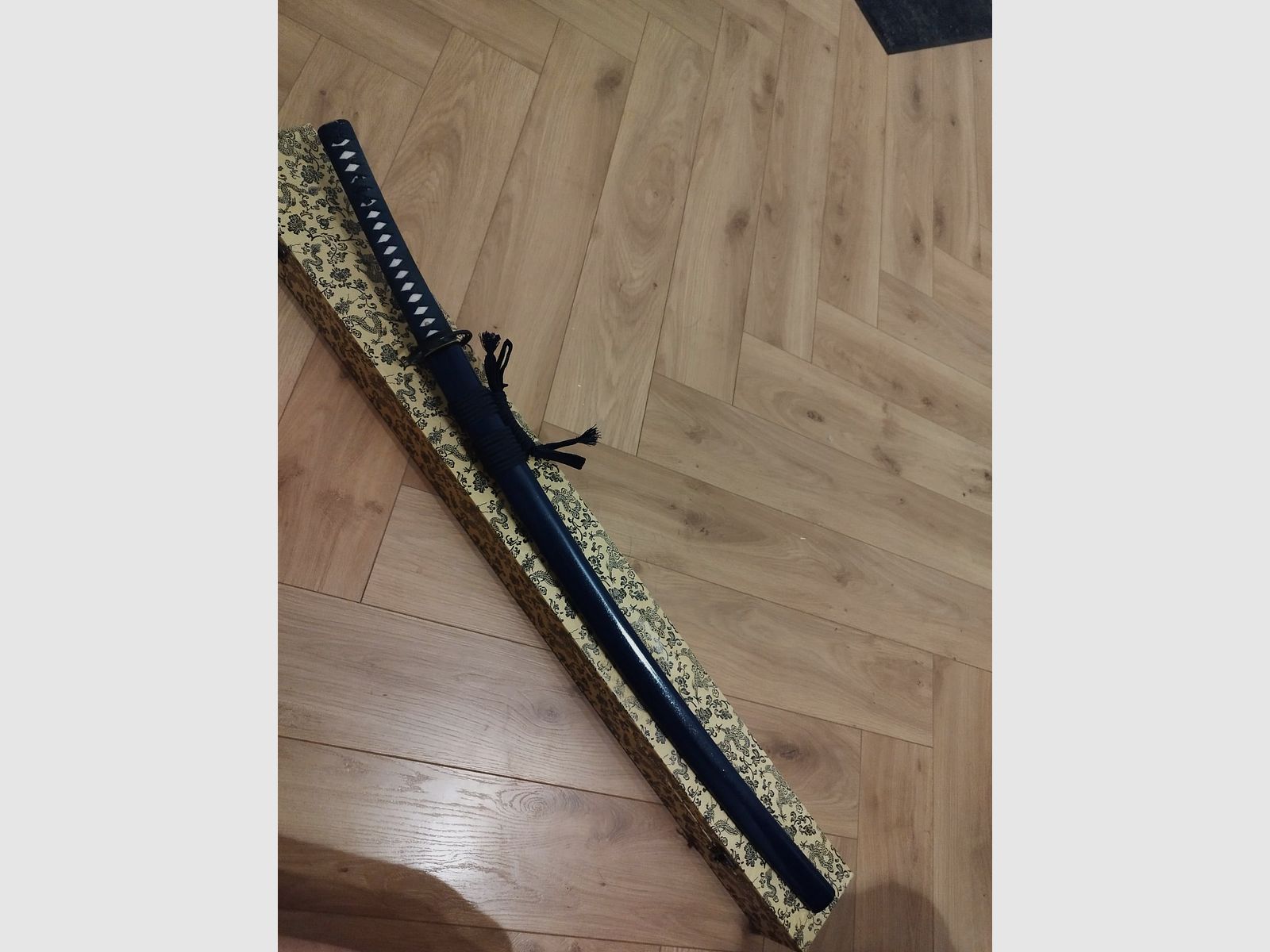 Blue katana with sharp blade made of 9260 spring steel Saya with Ishime coating