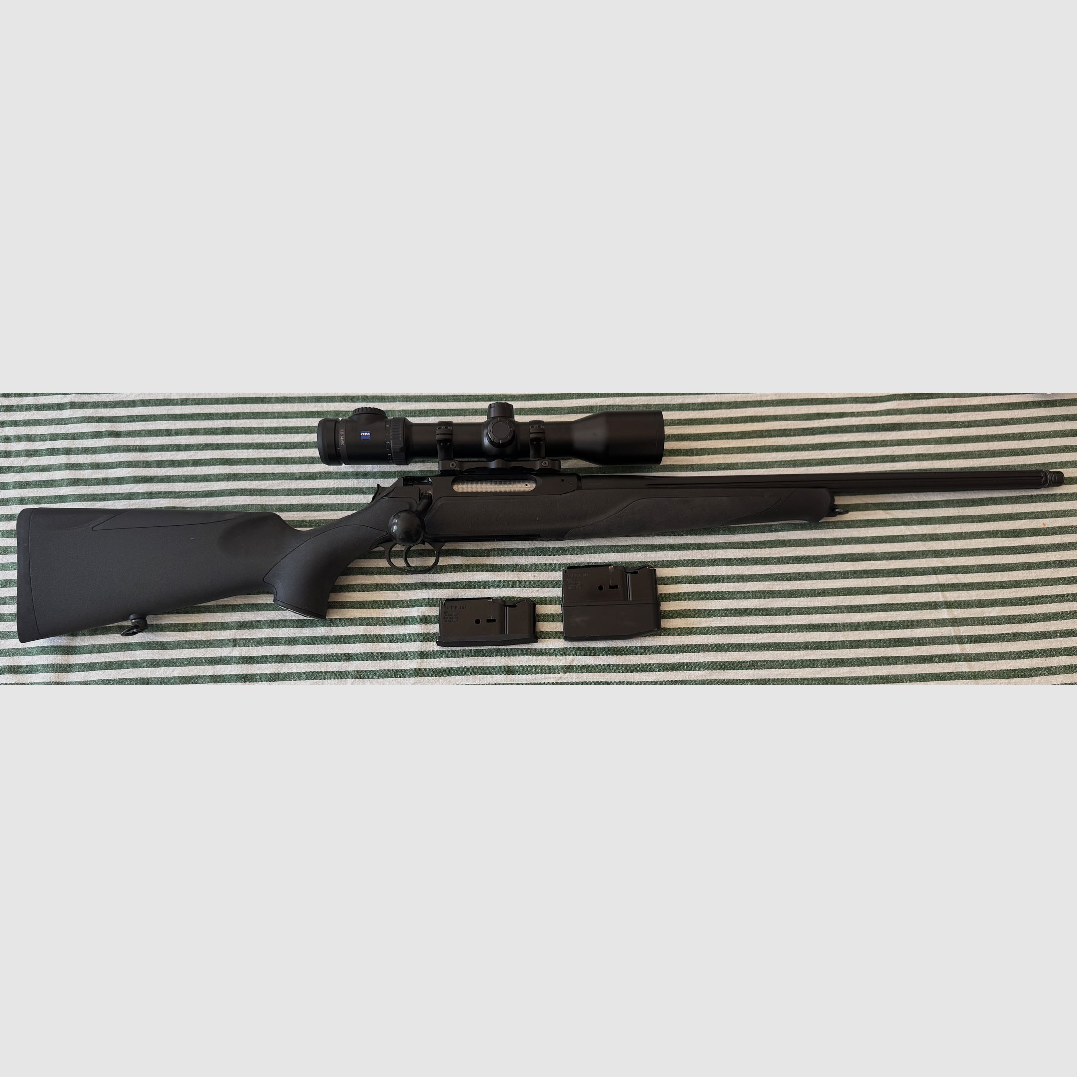 Sauer 404 en .300 WinMag avec Zeiss V8 1,8-14x50