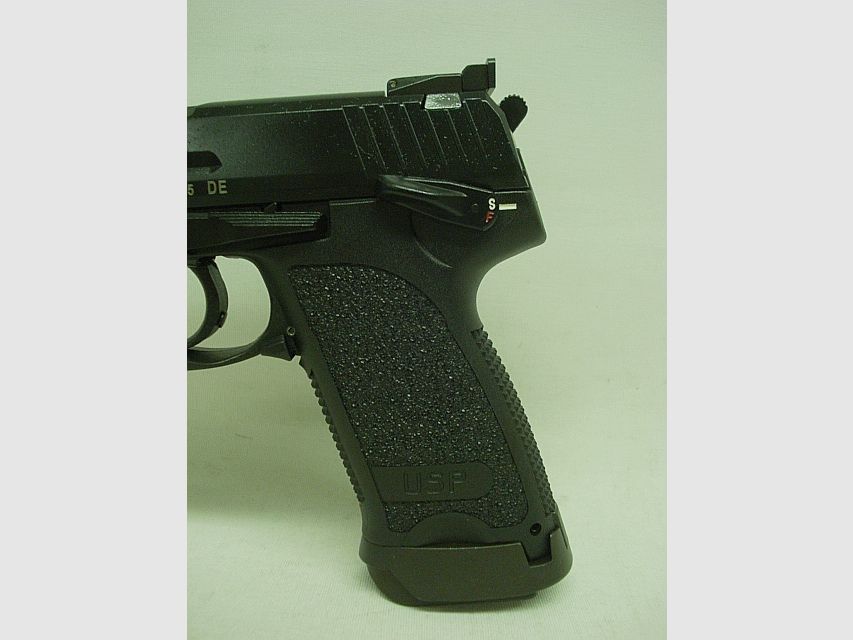 USP Elite Kal.9mmLuger - brüniert, 18Schuss