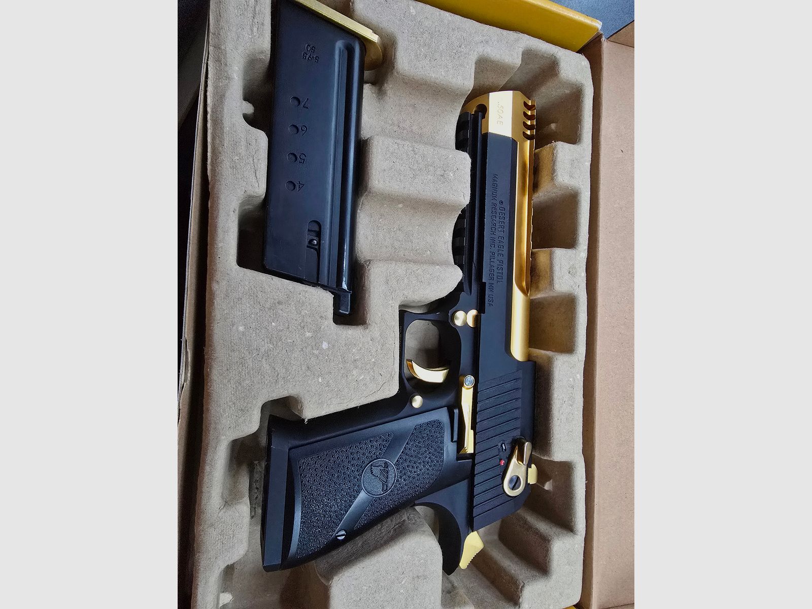 Desert Eagle L6 50AE GBB Gold/Schwarz
