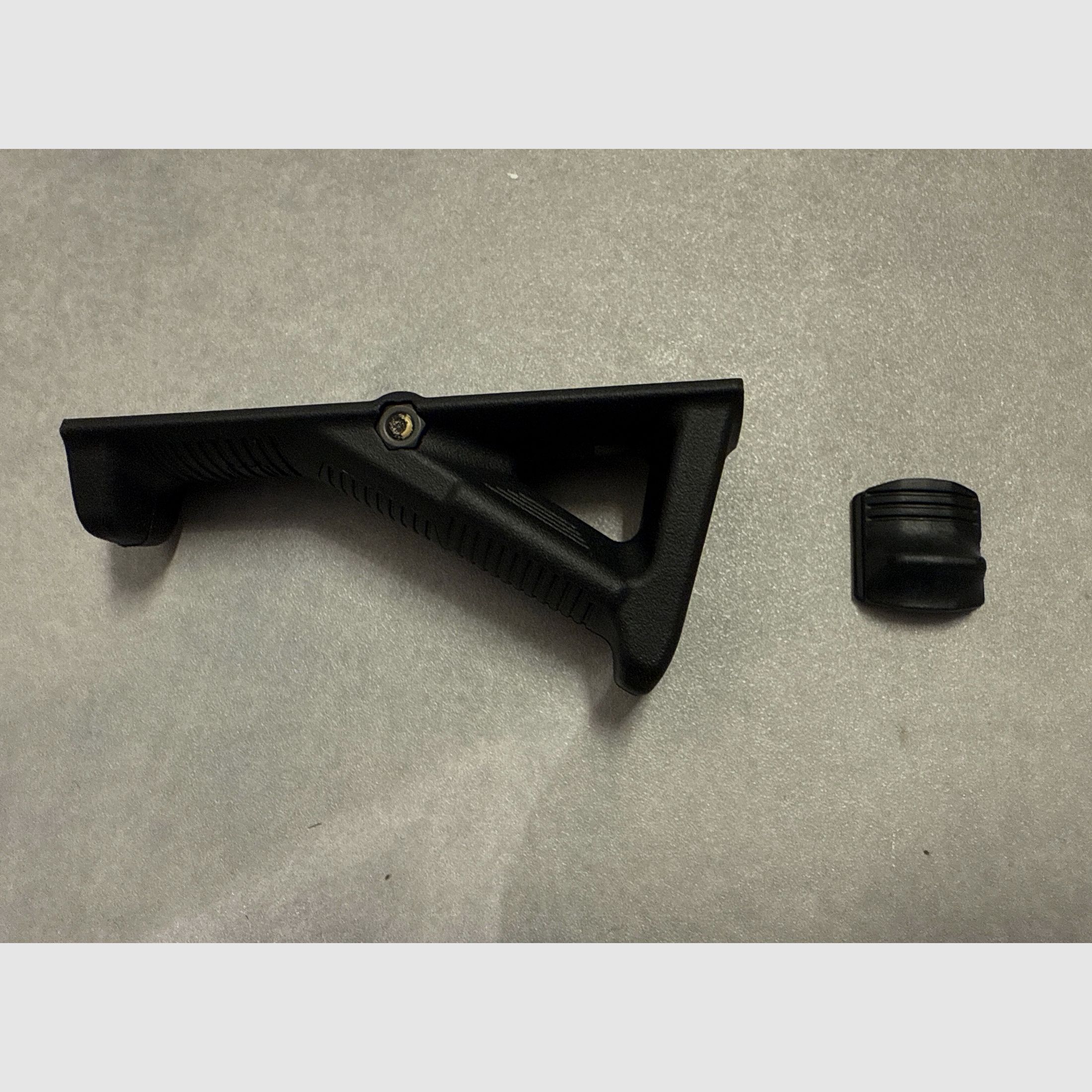 Magpul AFG 2 Vordergriff angewinkelt