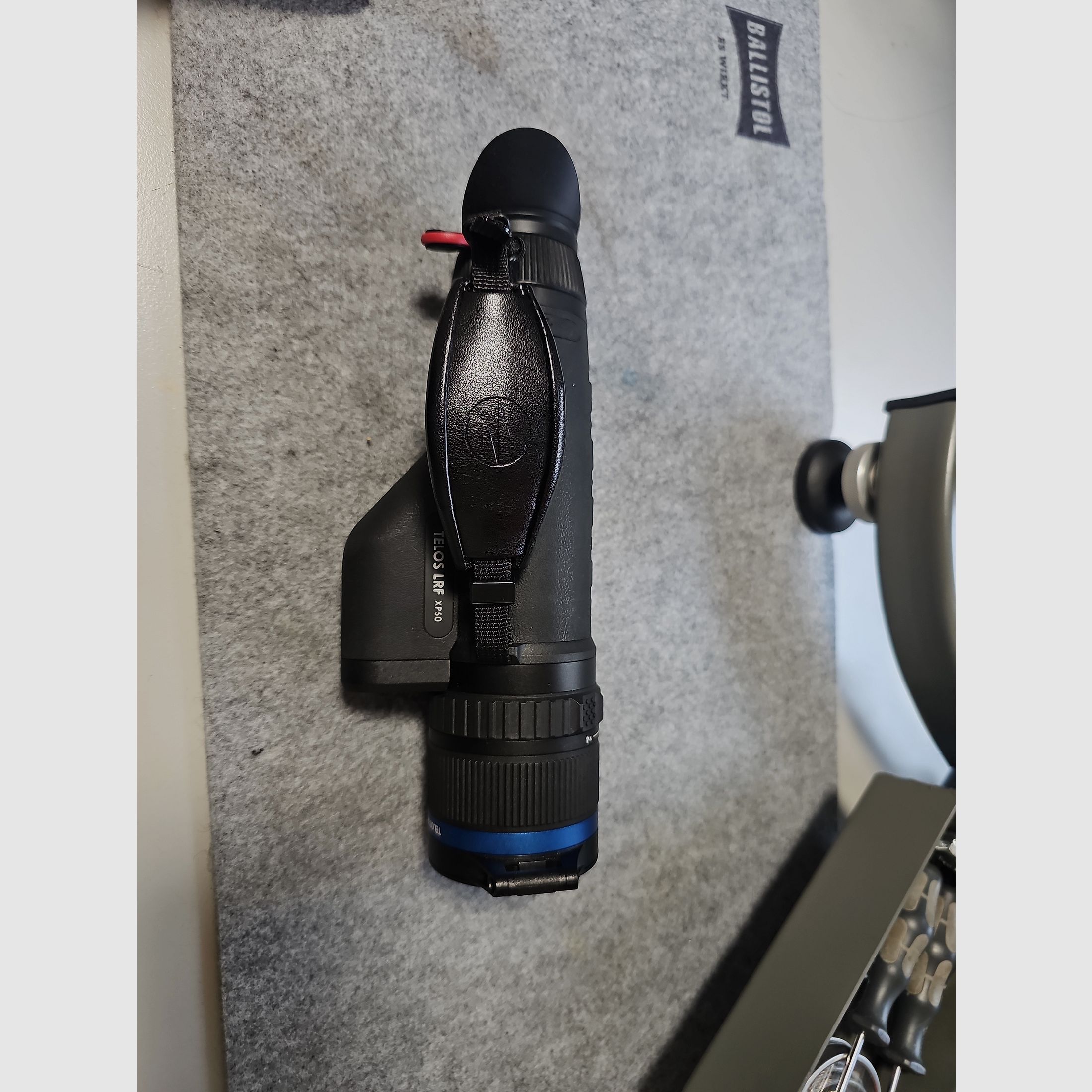 Pulsar TELOS LRF XP50 con 2 baterías como nuevo