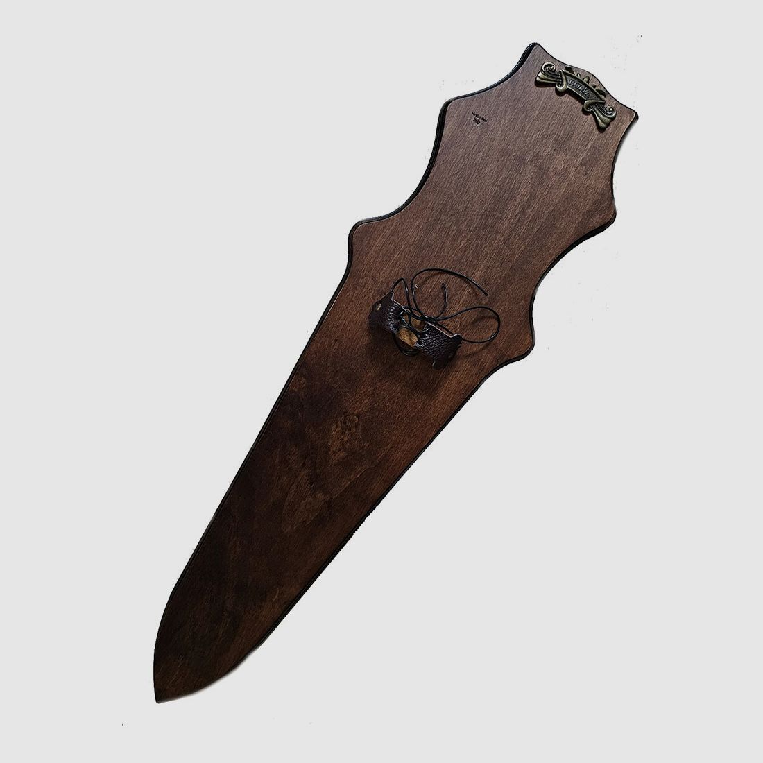 Wall mount made of wood for Gladius sword