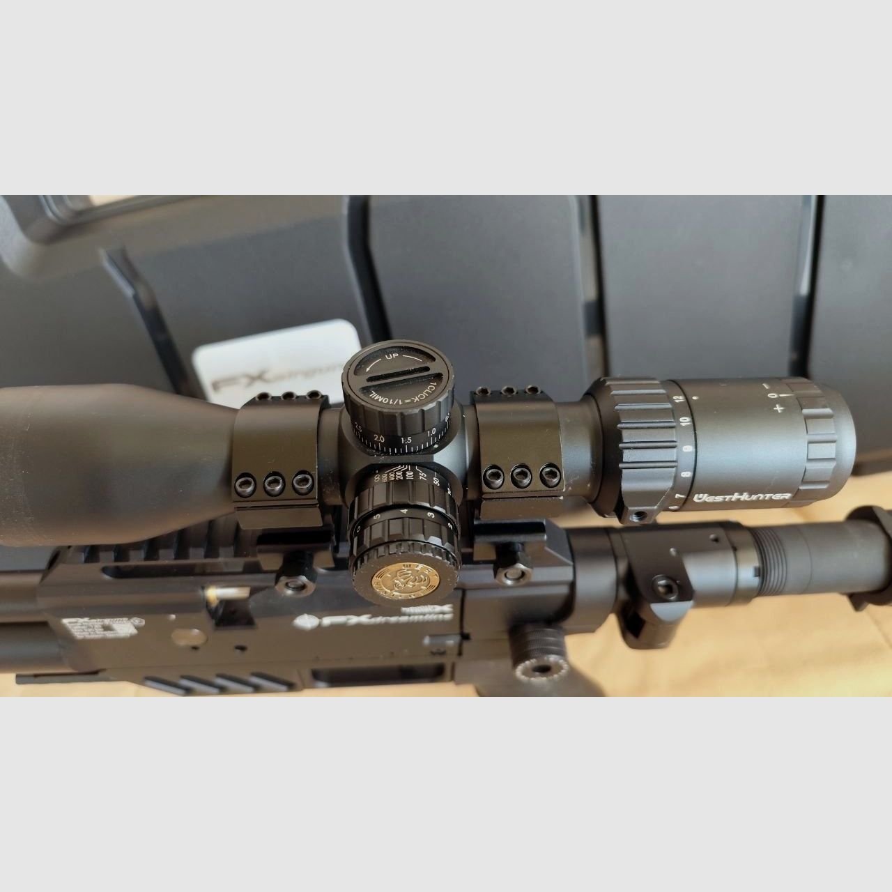FX Dreamline Tactical im Kaliber 7,62 (30), 7,5 Joule, mit Zielfernrohr Westhunter HD 3-12x44 FFP