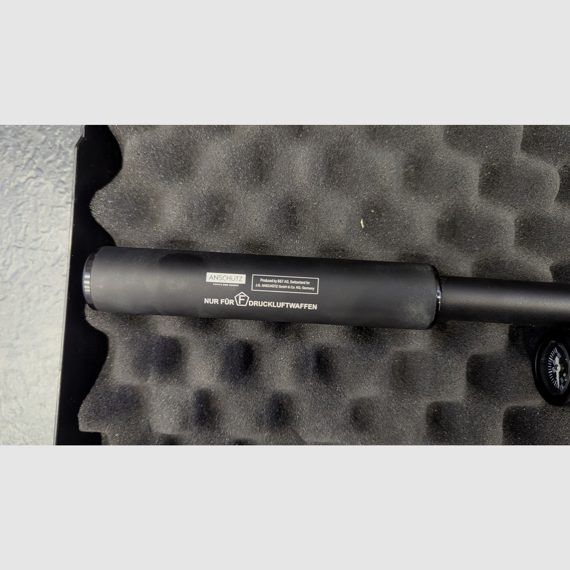 FX rifle de aire Dreamline Classic Walnuß F-Serie 4.5mm <7,5j + Hill MK 5 bomba