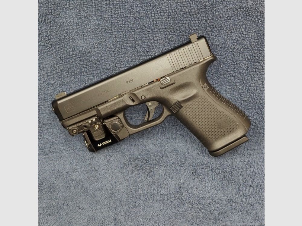 Glock 19