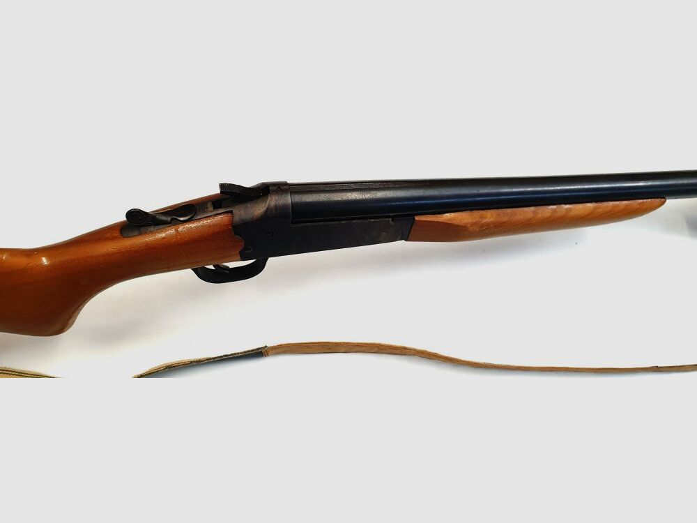 Carrero & Astelarra VANGUARD