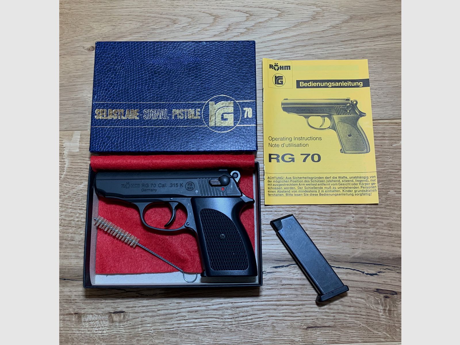 Röhm RG 70 signal pistol, caliber .315