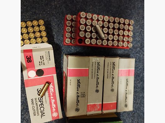 1735 sztuk łusek Cal .38 Special po jednym strzale