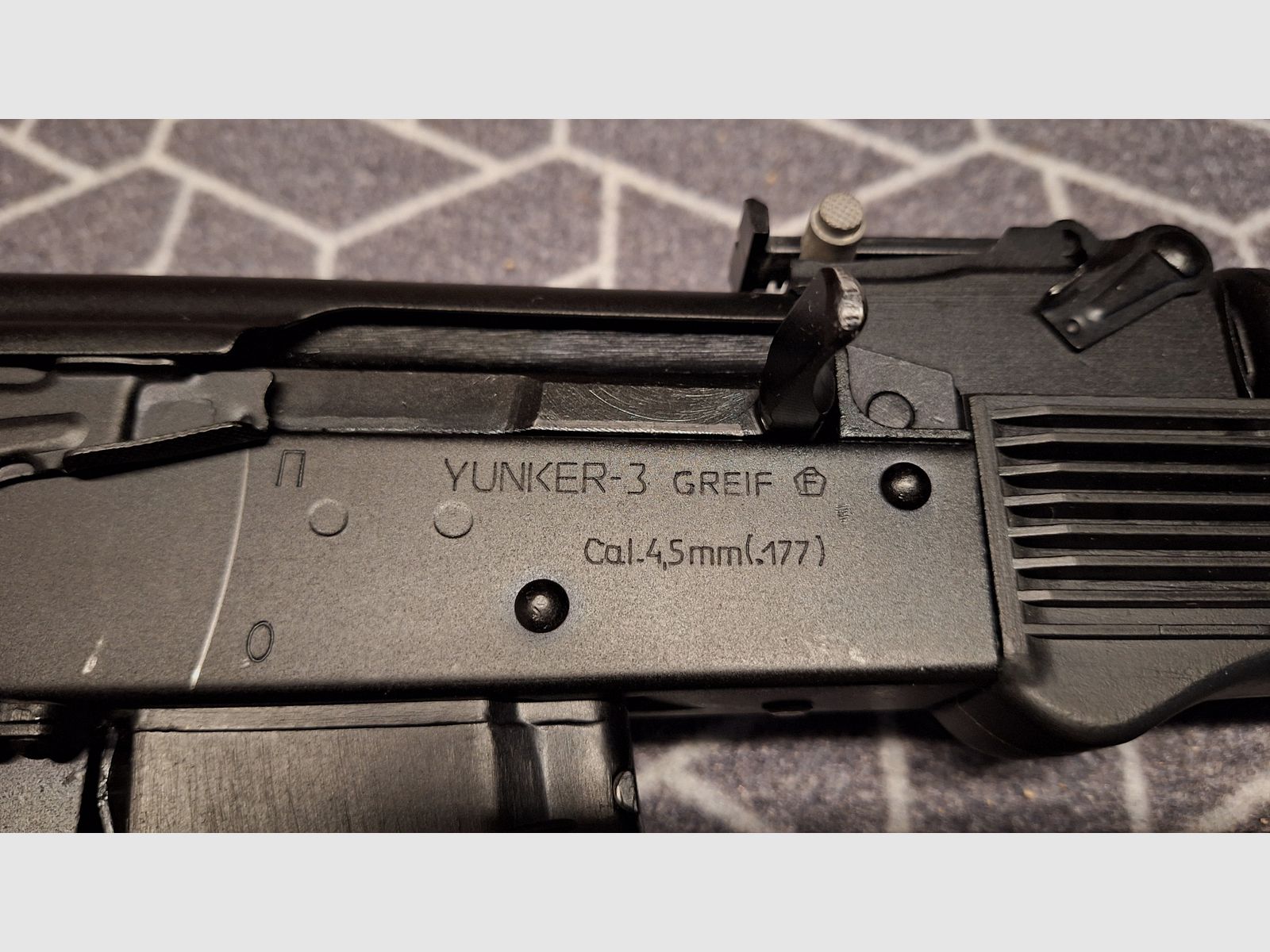 Original AK74M CO2 4.5mm Yunker full steel Kalashnikov - NEW!