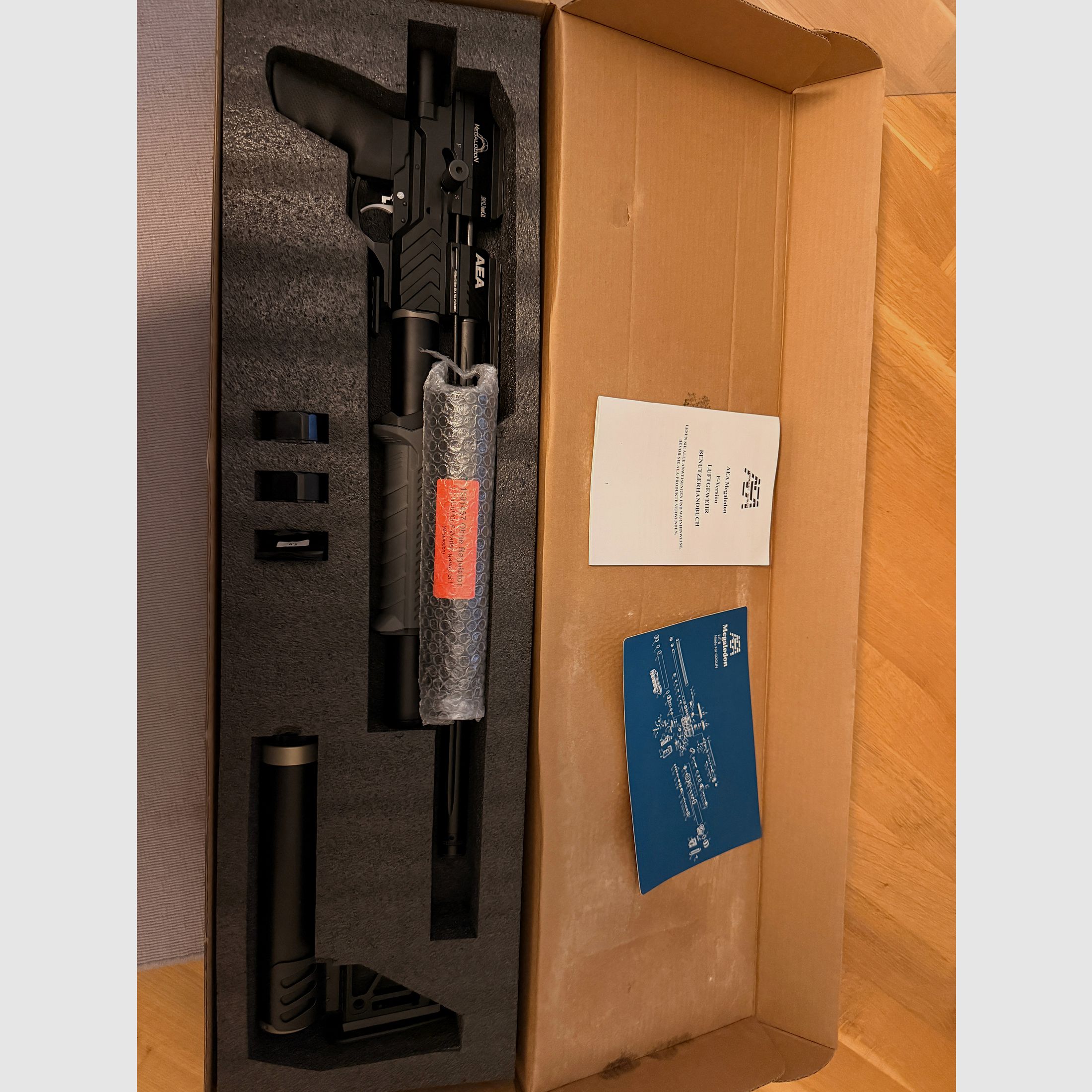 AEA Megalodon – État impeccable + accessoires complets