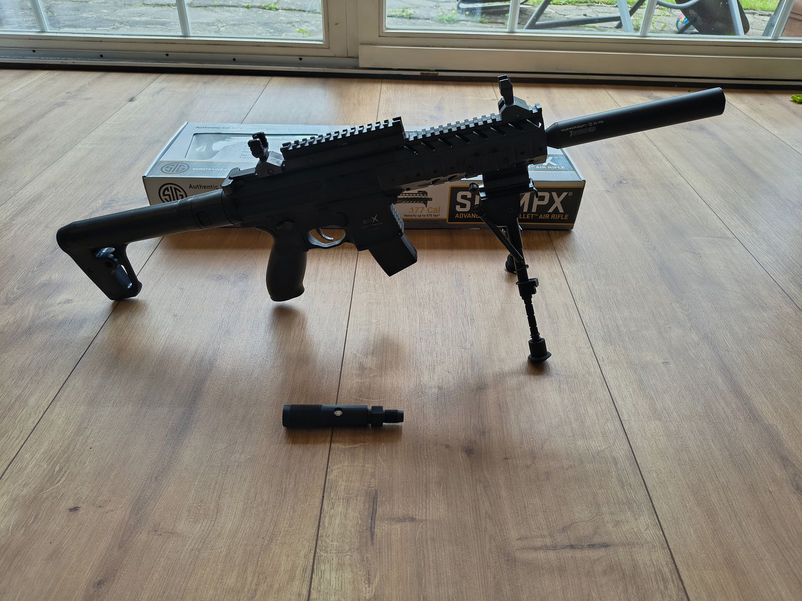SIG SAUER MPX CO2 Gewehr 4,5mm Diabolo mit Schalldämpfer