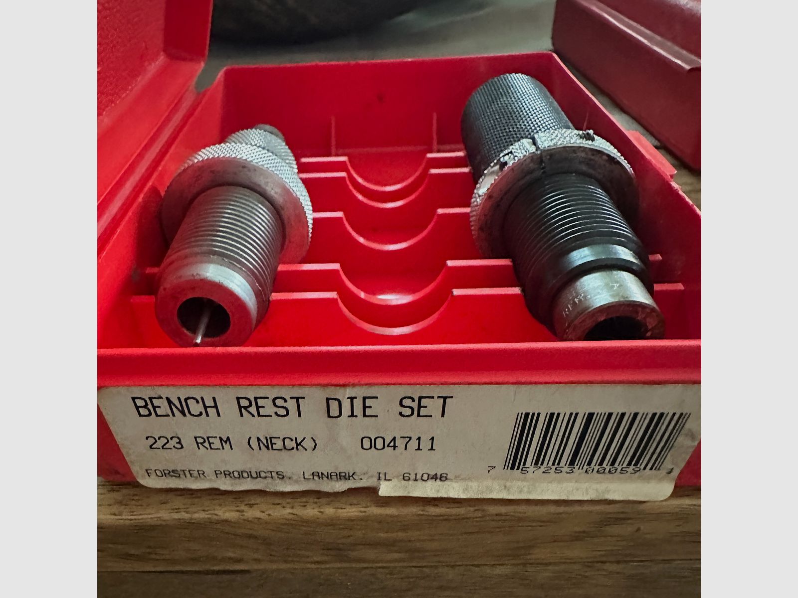 Forster Wiederladen Neck Sizing Die Set und Bench Rest Seater 223 Rem