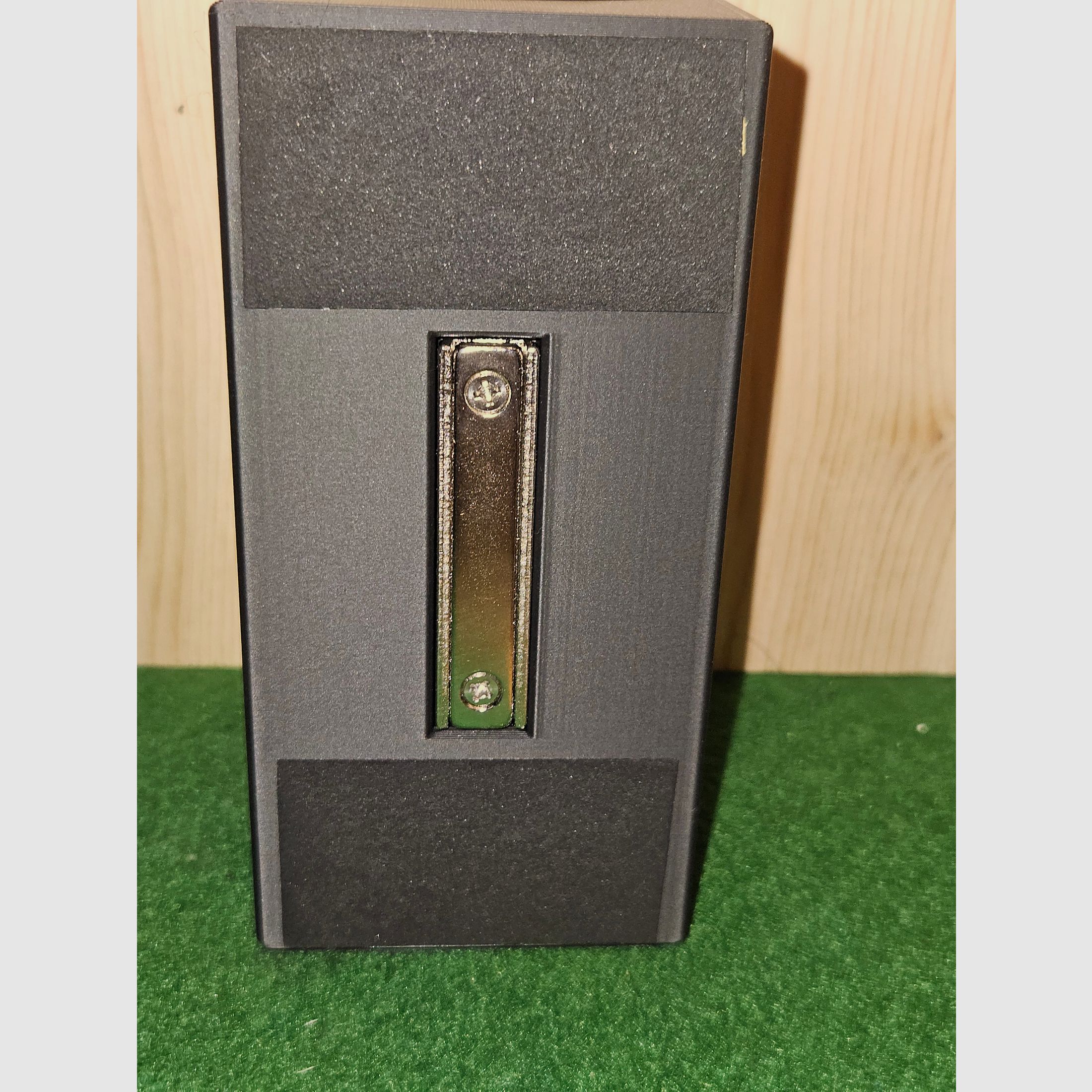 Mounting bracket for silencer, magnetic free color and design selection