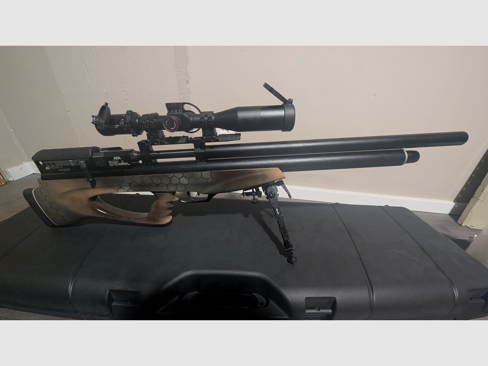 AEA Challenger Bullpup Cal 50 PCP met accessoires