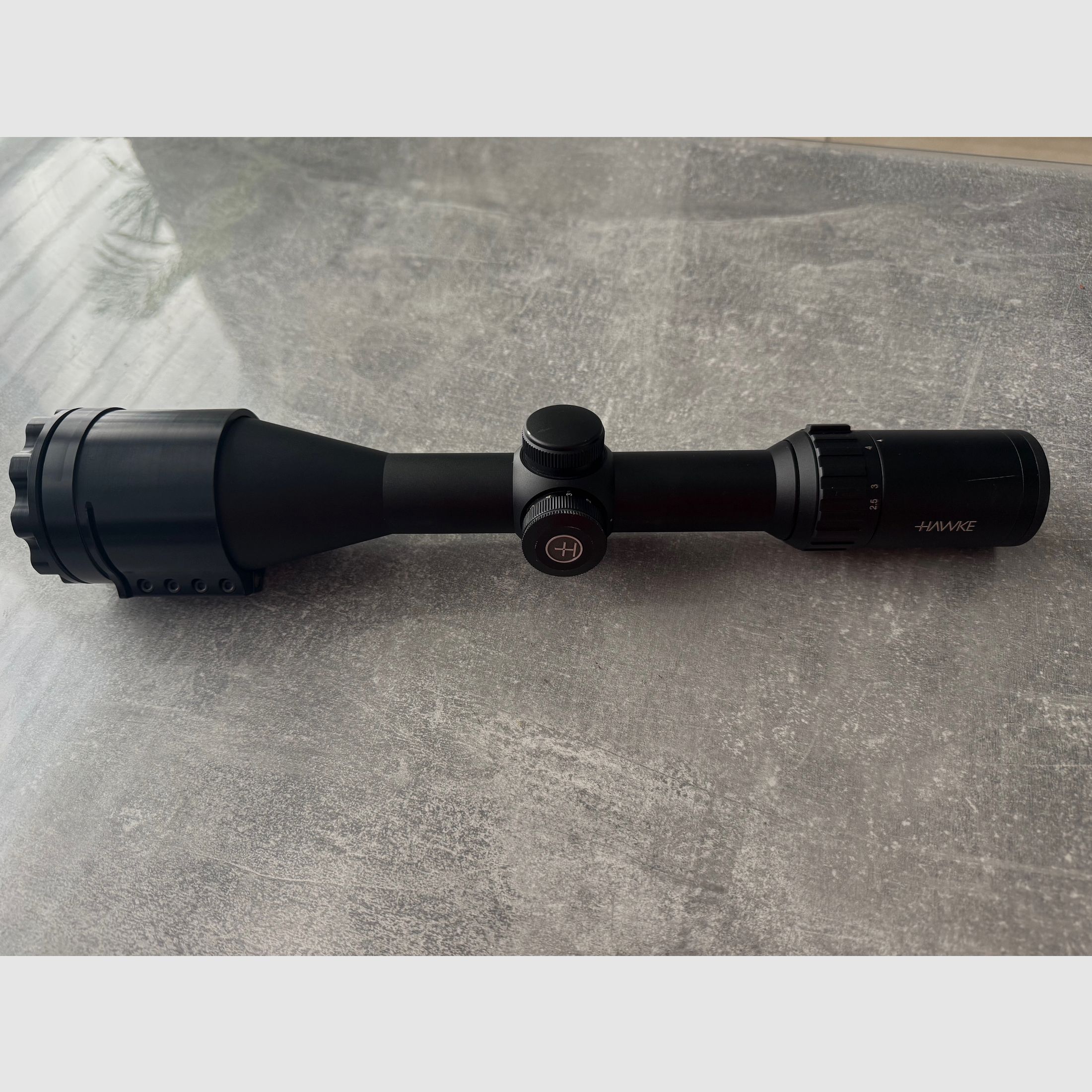 Hawke Zielfernrohr VANTAGE 30 WA 2,5-10×50 L4A DOT Leuchtabsehen - 1/4 MOA - Großes Sehfeld Präzise Jagen Adapter