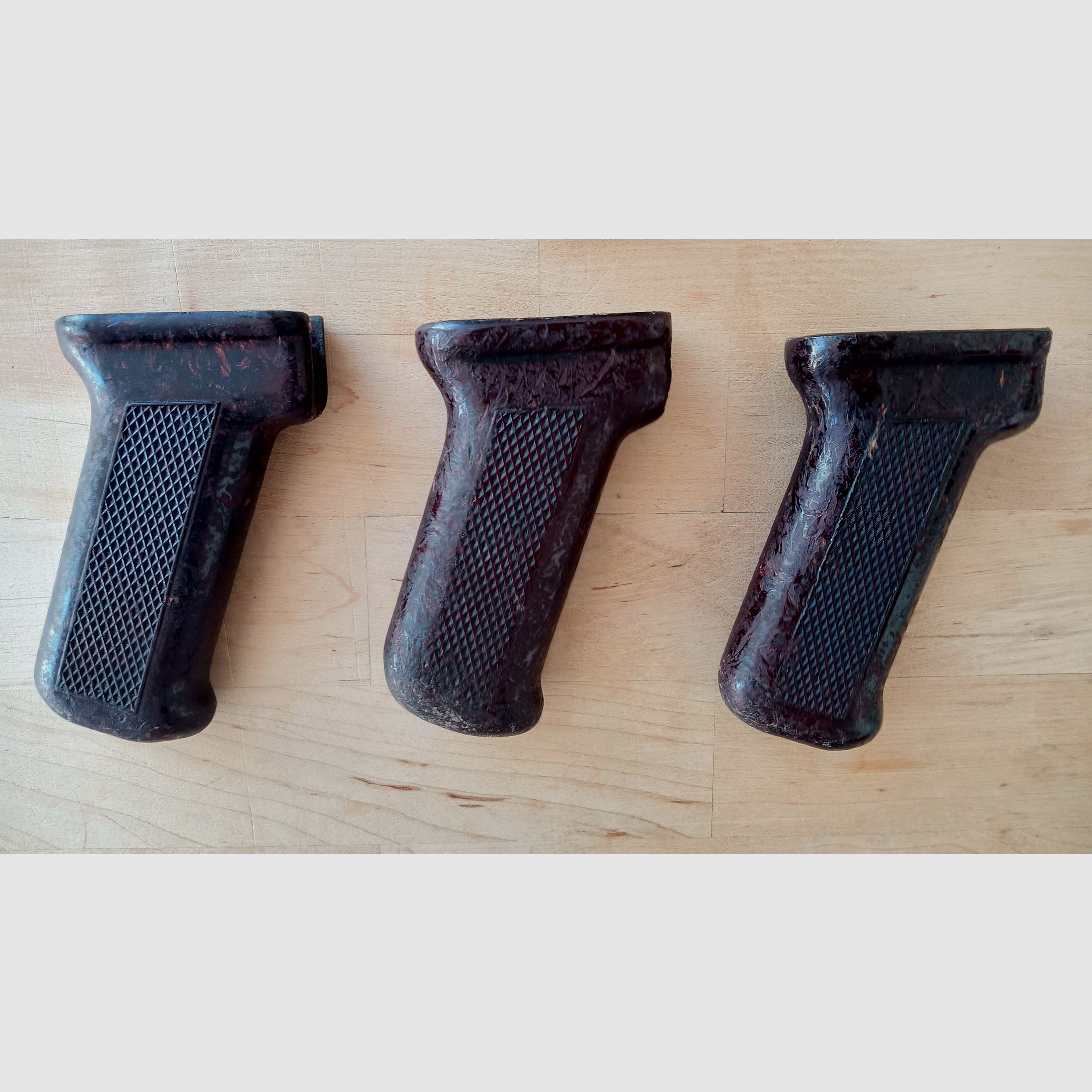 Rumänische AKM-Griffe aus Bakelit besser als der russische Griff / auch für AK74 AK-100 / Yunker / Cybergun 47