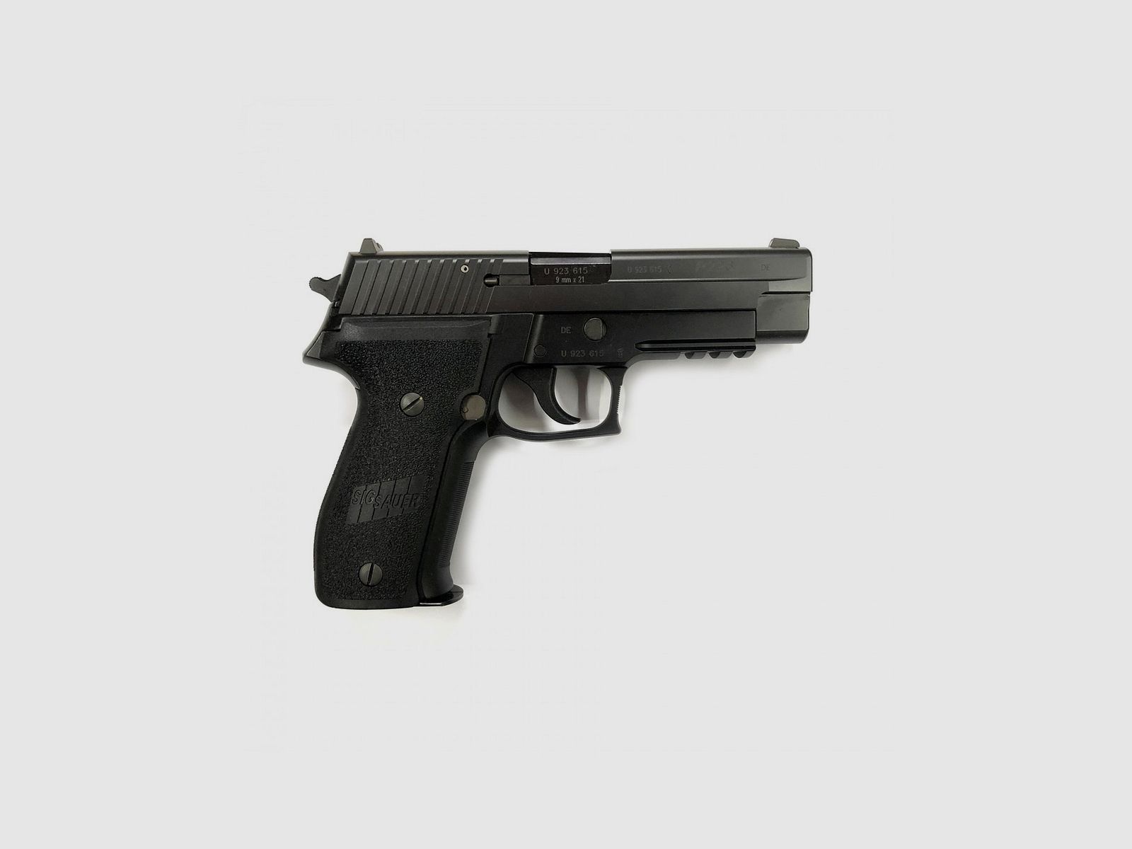 Sig Sauer P226 Kal. 9x21, Bild 1 von 2