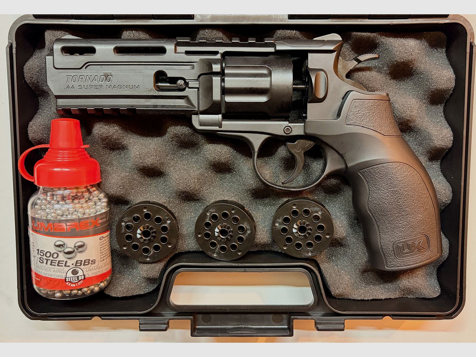 Umarex UX Tornado .44 Super Magnum CO₂ revolver 4,5 mm BB – set completo incl. maletín y accesorios