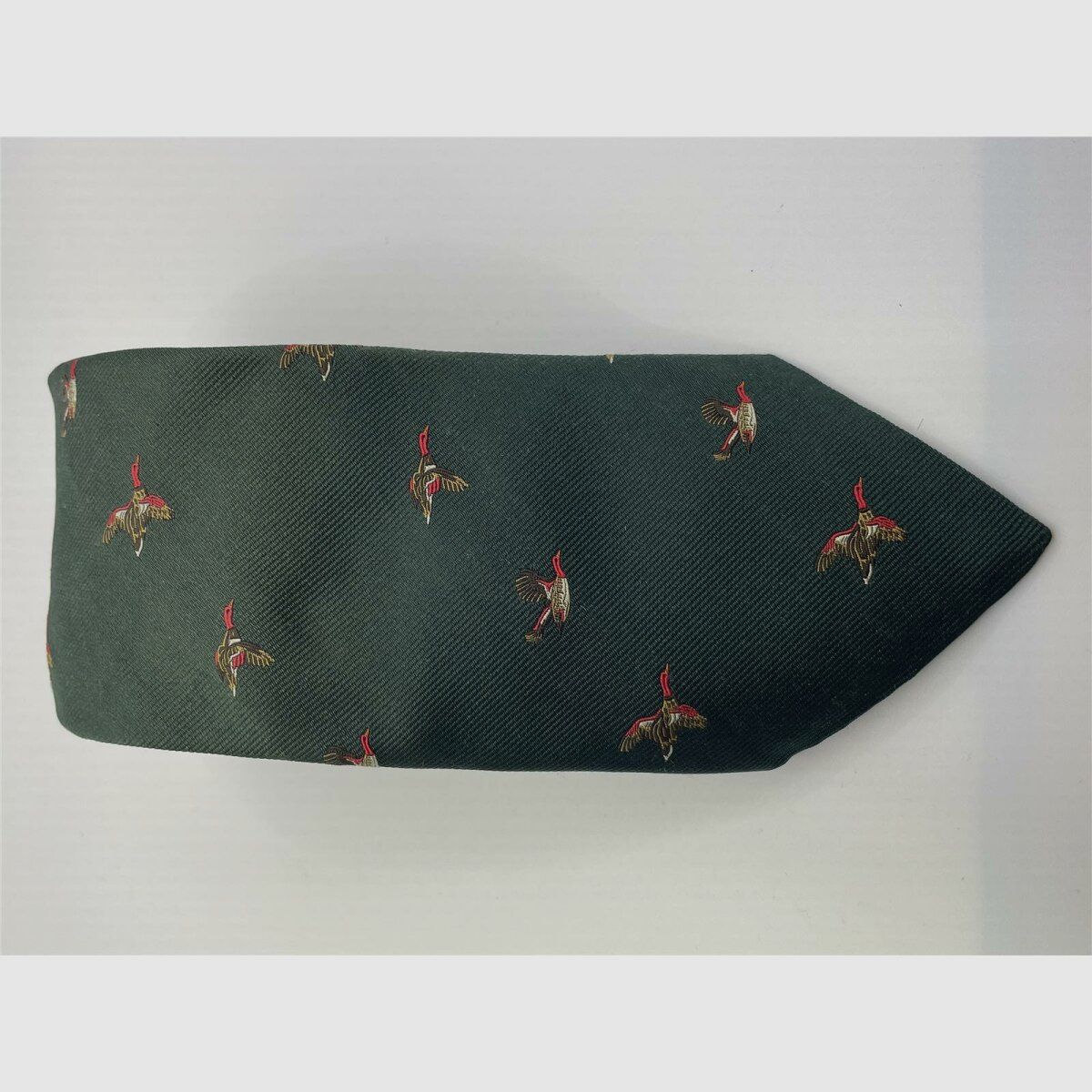 Robert Keyte tie 100% silk green motif duck