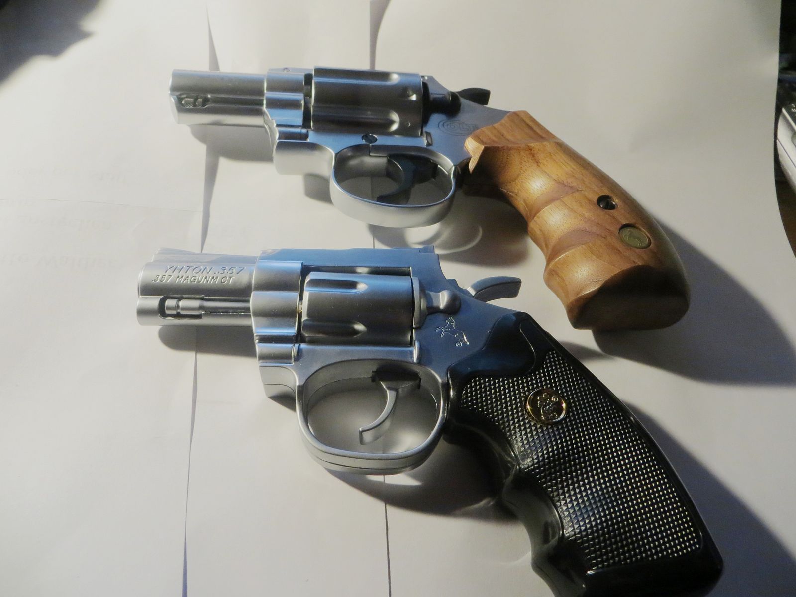 Accendino a gas Colt Replica