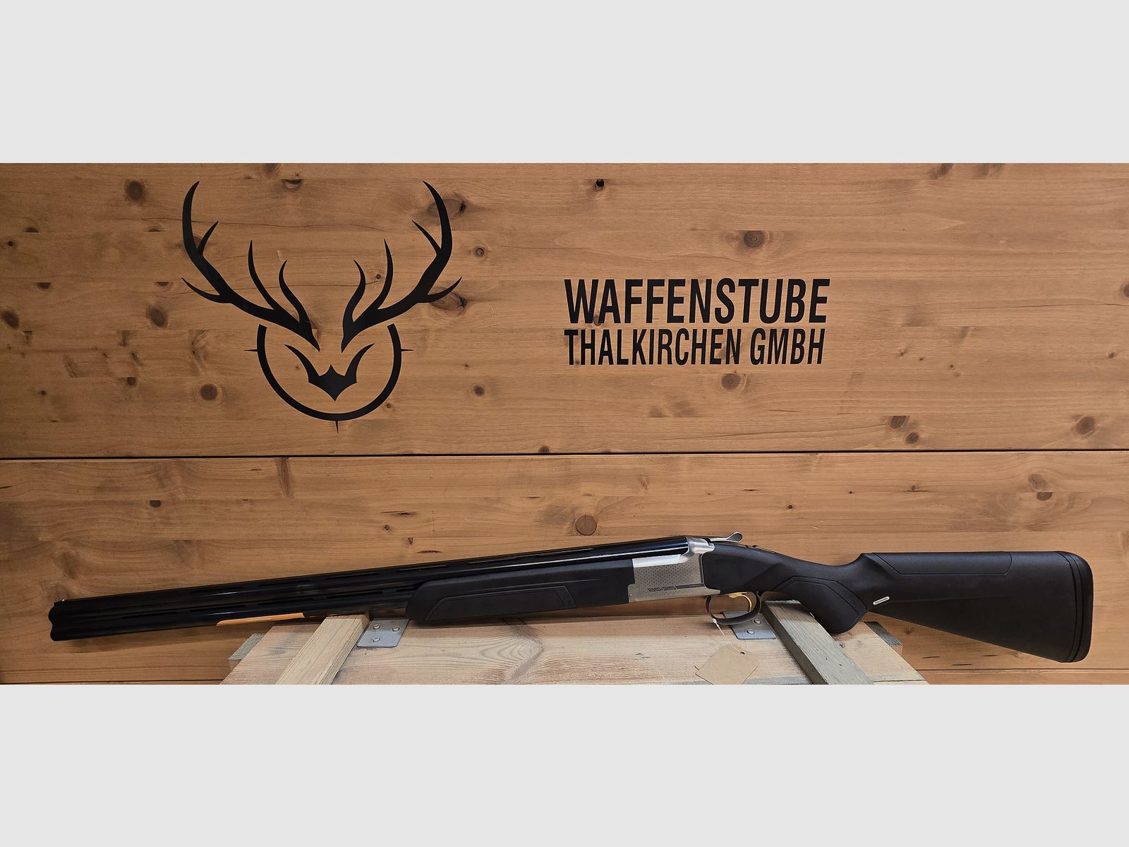 Browning B525 Composite ADJ over-and-under shotgun caliber 12/76 - 76 cm barrel length