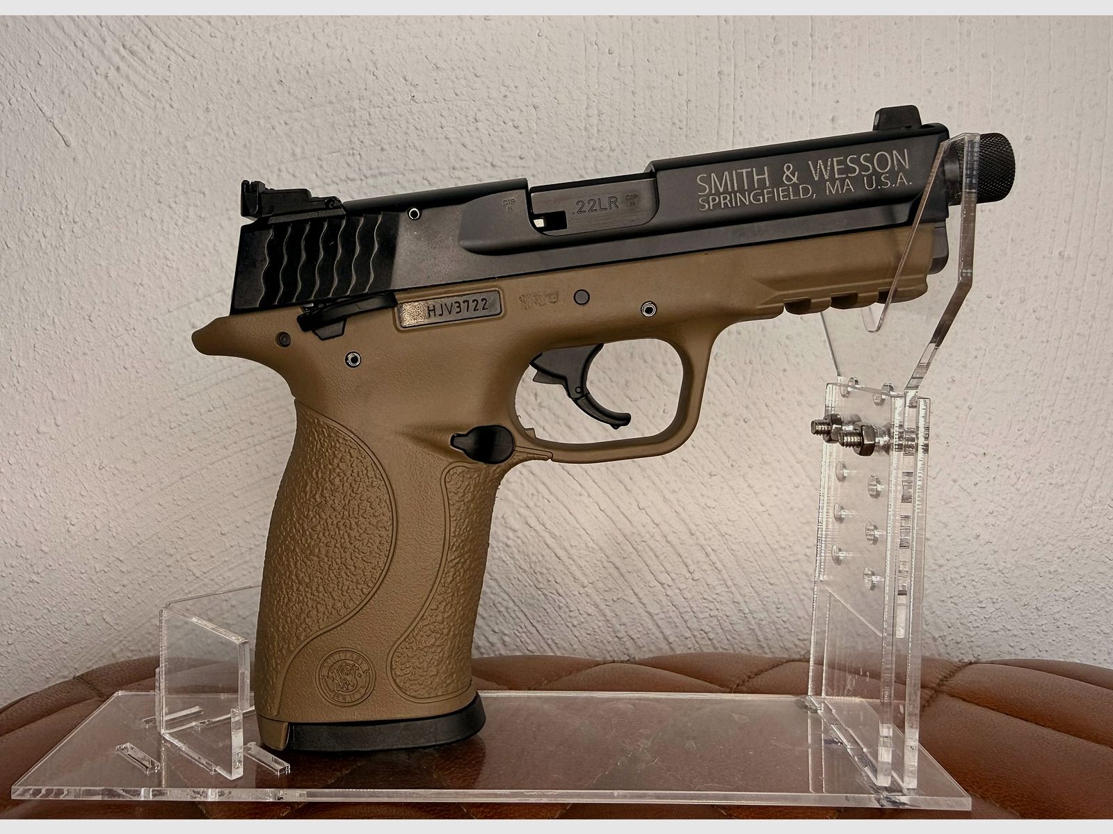 S&W Pistol M&P22 Compact, Suppressor Ready, 3.56" (FDE stock)