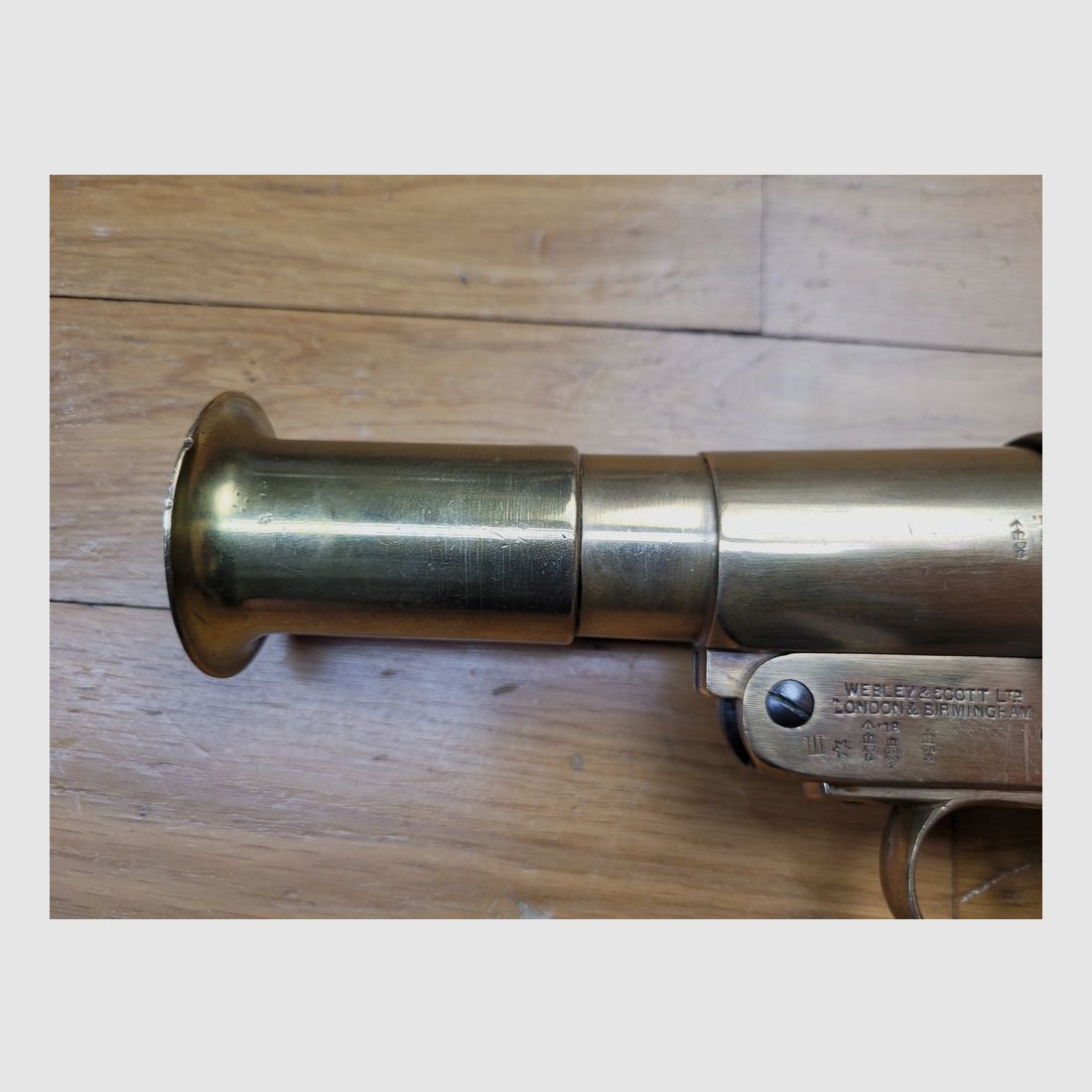 Beau Pistolet Lance-fusée Webley & Scott No.1 Mk III* – Calibre 4 ou 26,5mm – Modèle 1916 – 1ière et 2° Guerre Mondiale – Arme de 1918 – 100% laiton – beaux poinçons – TBE !, image 7 sur 19