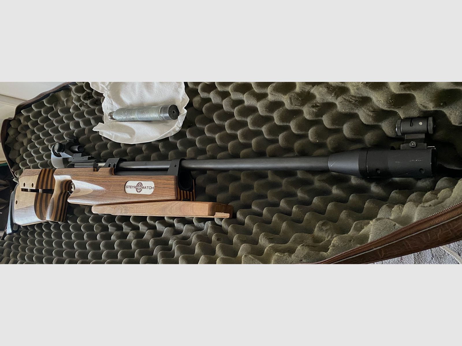 Steyr Match air rifle, image 1 of 2