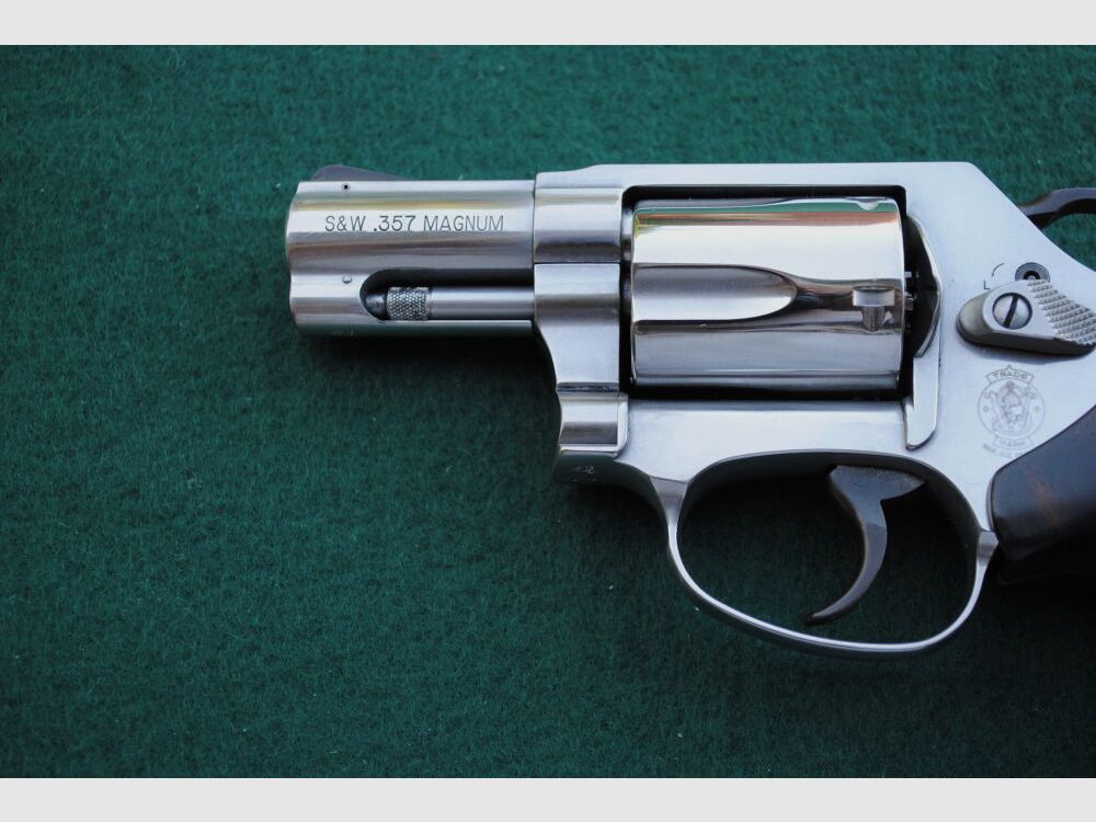 Smith & Wesson Mod. 60-14, Box, 2" LL, Combat Grip