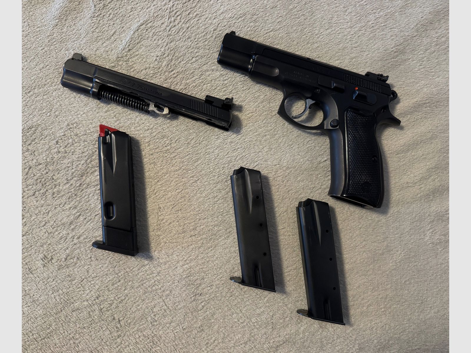CZ75 with quick-change system