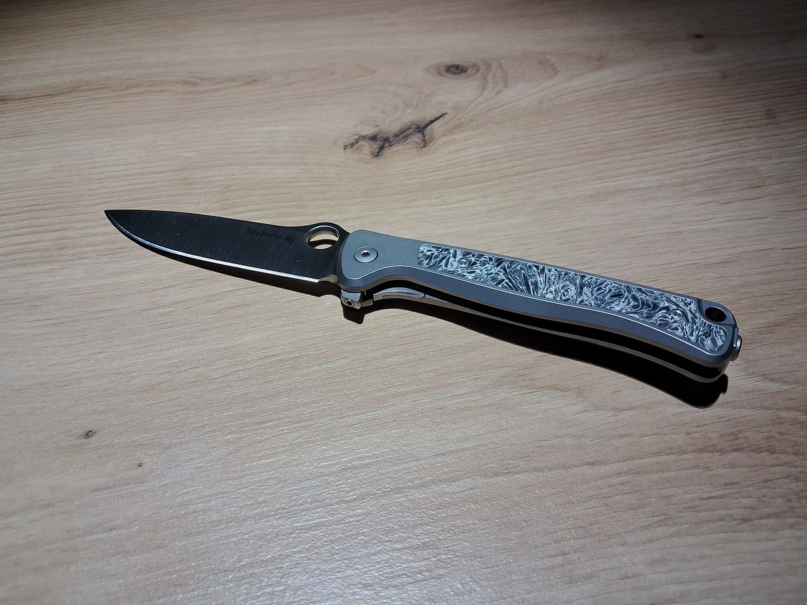 Spyderco Slym Titan. Lionsteel. Nóż. Nóż kieszonkowy