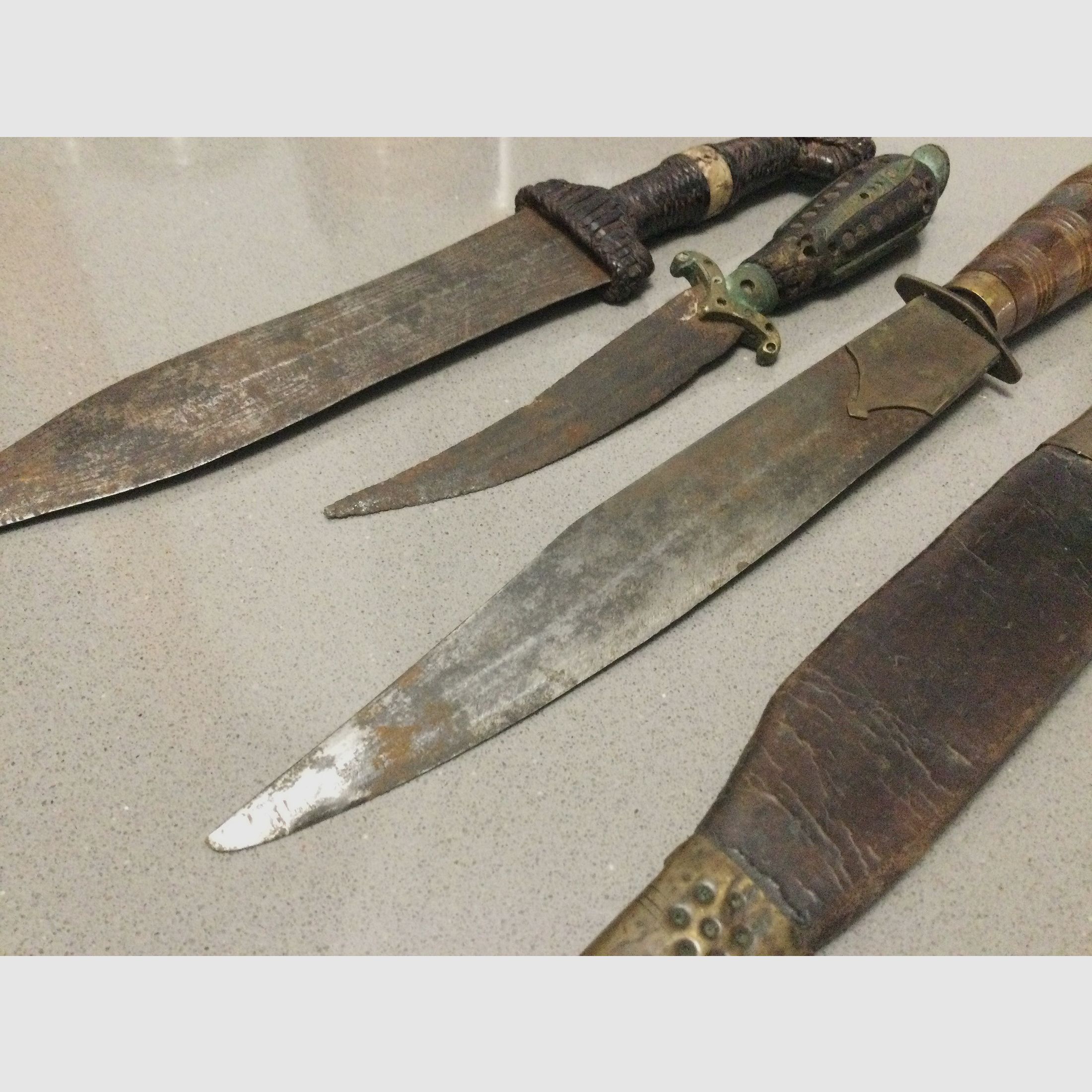 Messer, Dolch, uralt, museales Konvolut. Sammler, Liebhaber