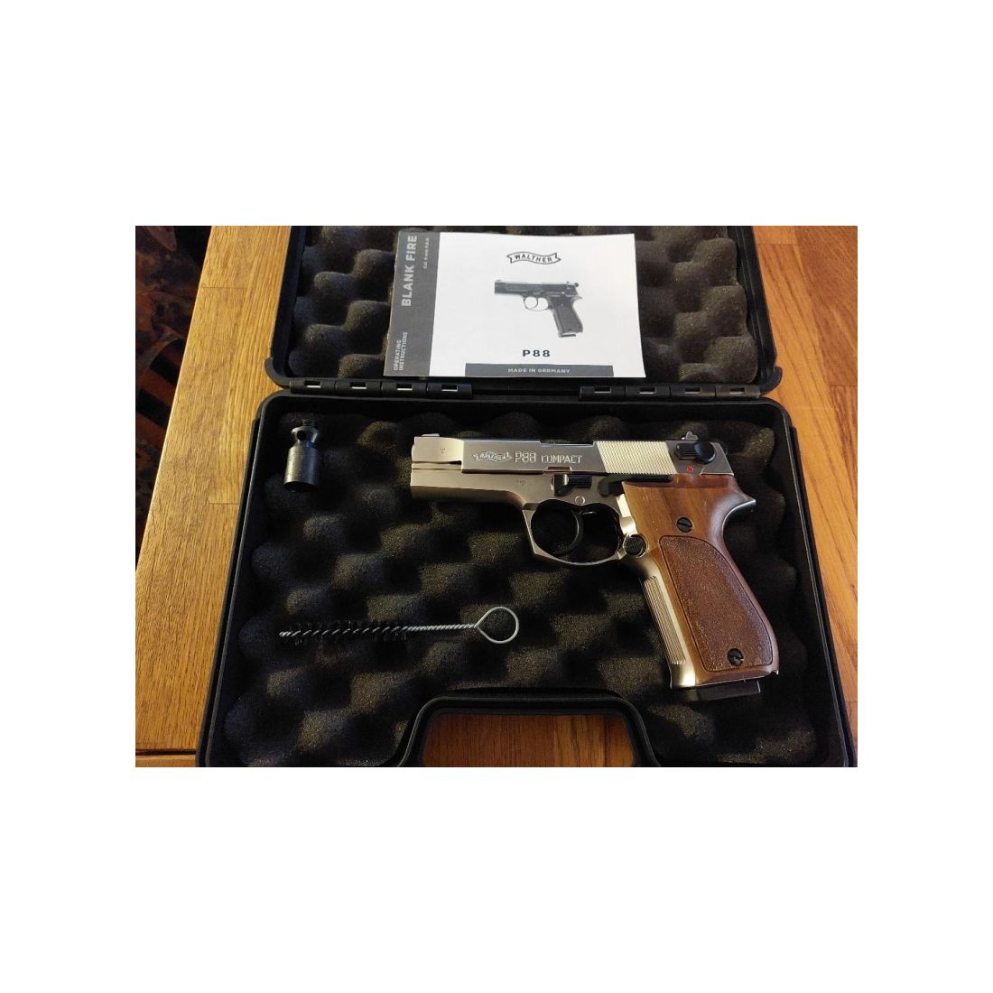 Walther P88 COMPACT NICKEL HG 9 mm P.A.K. NEU