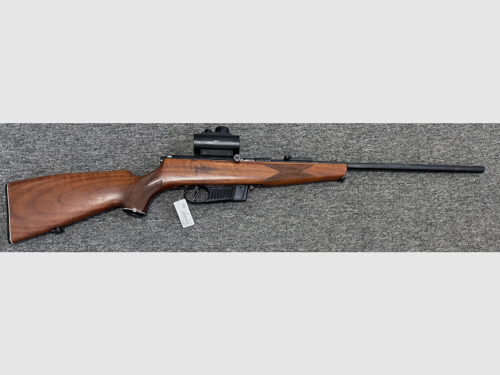 Wischo .22 LR Auto with red dot