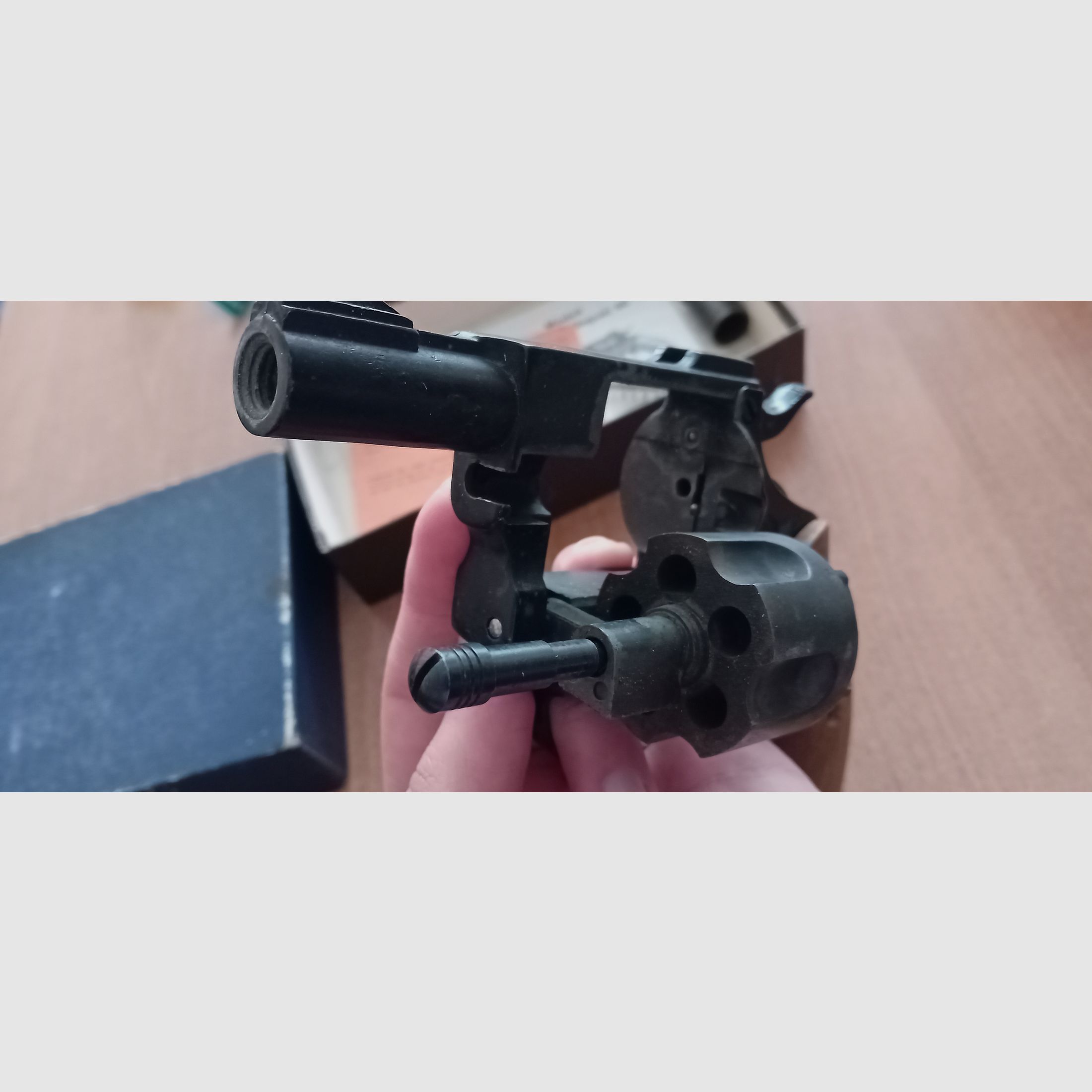 Cuno Melcher ME Jaguar 80 en calibre 9 mm R Knall