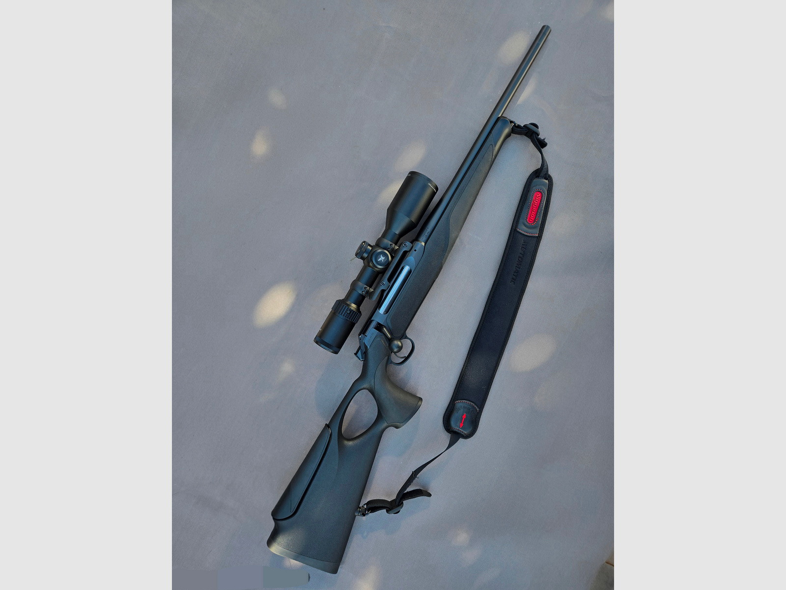 Sauer 505 Synchro XT Black 8x57 IS 47cm LL