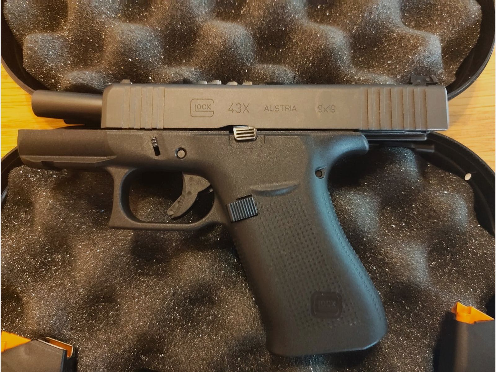 Glock 43X 9x19 mm – Top Zustand, nur ca. 50 Schuss, inkl. Holster & 180 Schuss Norma Safeguard