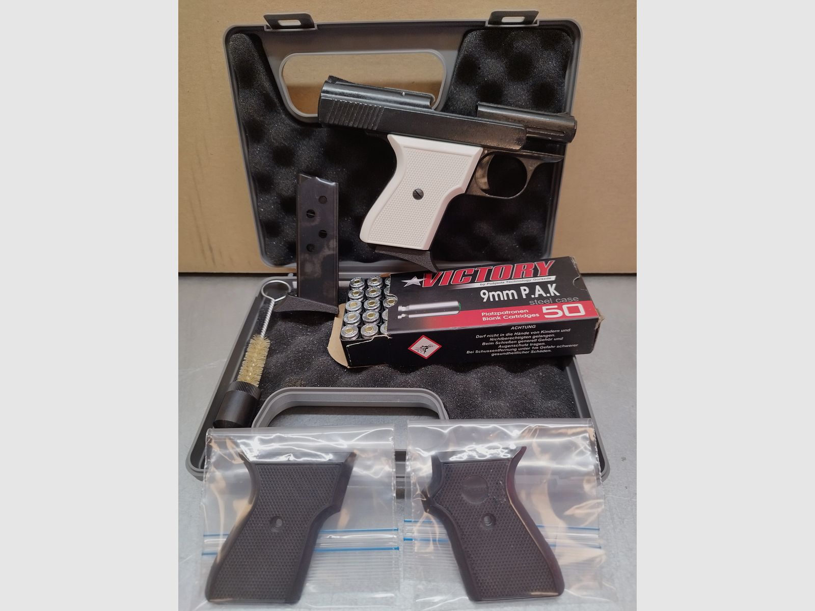 Record Mod. 15-9 Snowflake Schreckschuss Pistole 9mm brüniert  Set Angebot !!Neuware!!
