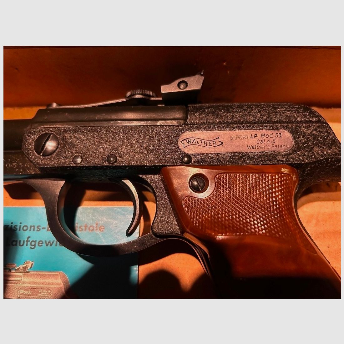 Pistola ad aria Walther LP53 nella confezione originale del 1958