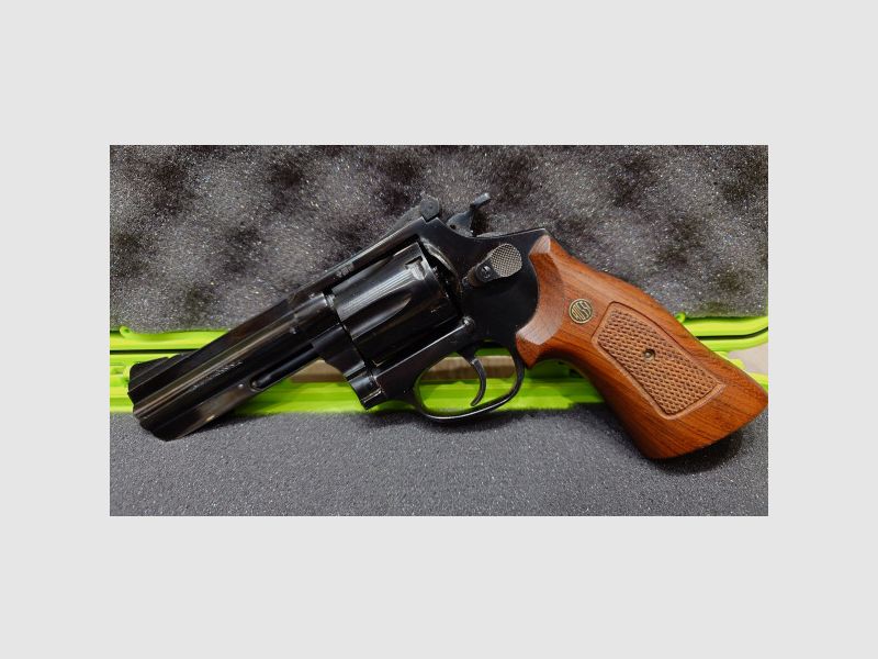 ROSSI 971 - REVOLVER 4 INCH - .357MAG - CONDITIE 1-