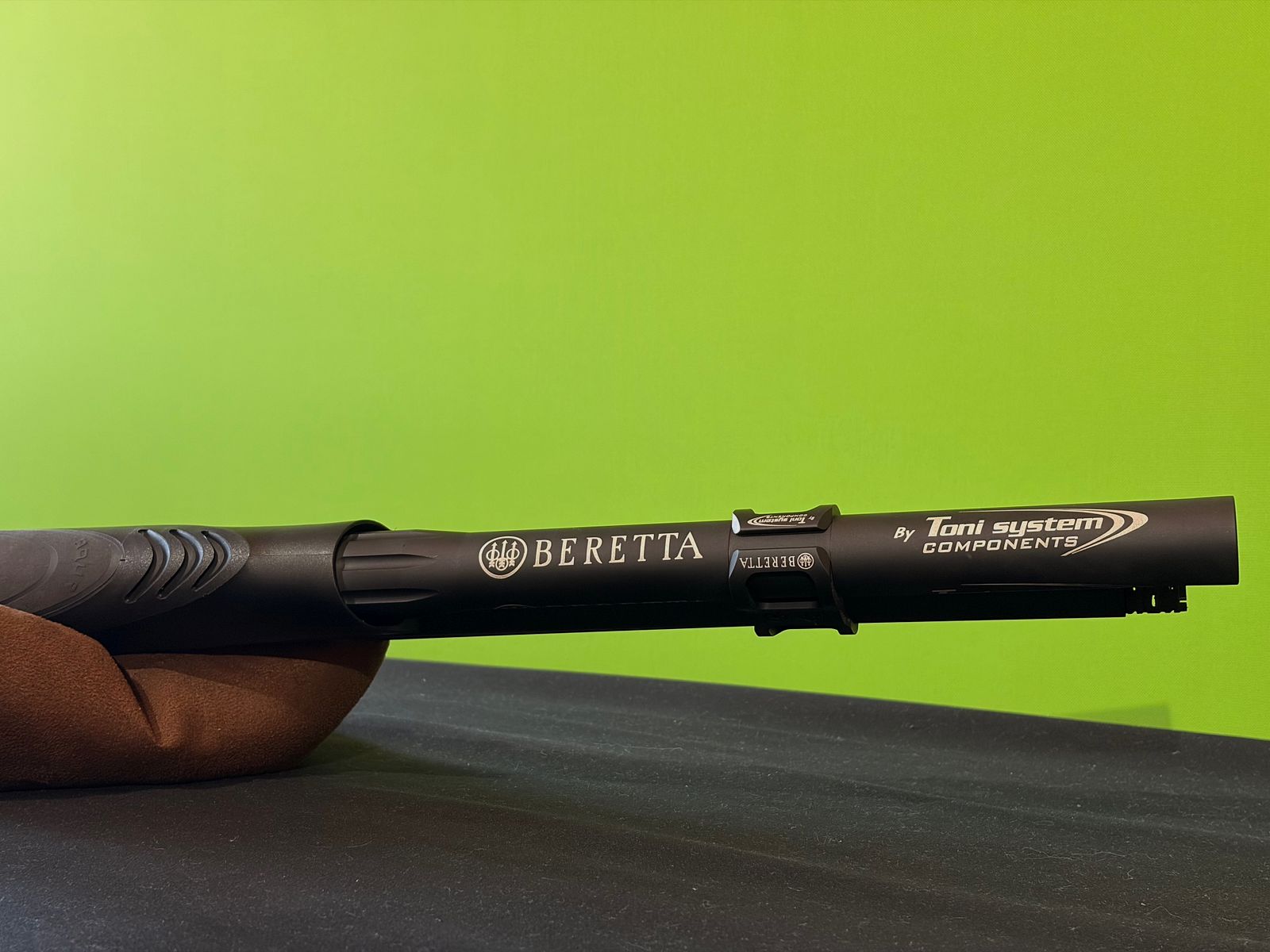 Beretta 1301 Comp Pro 12/76 con Burris FastFire 2, Picatinny Rail & Optimachoke HP Ported