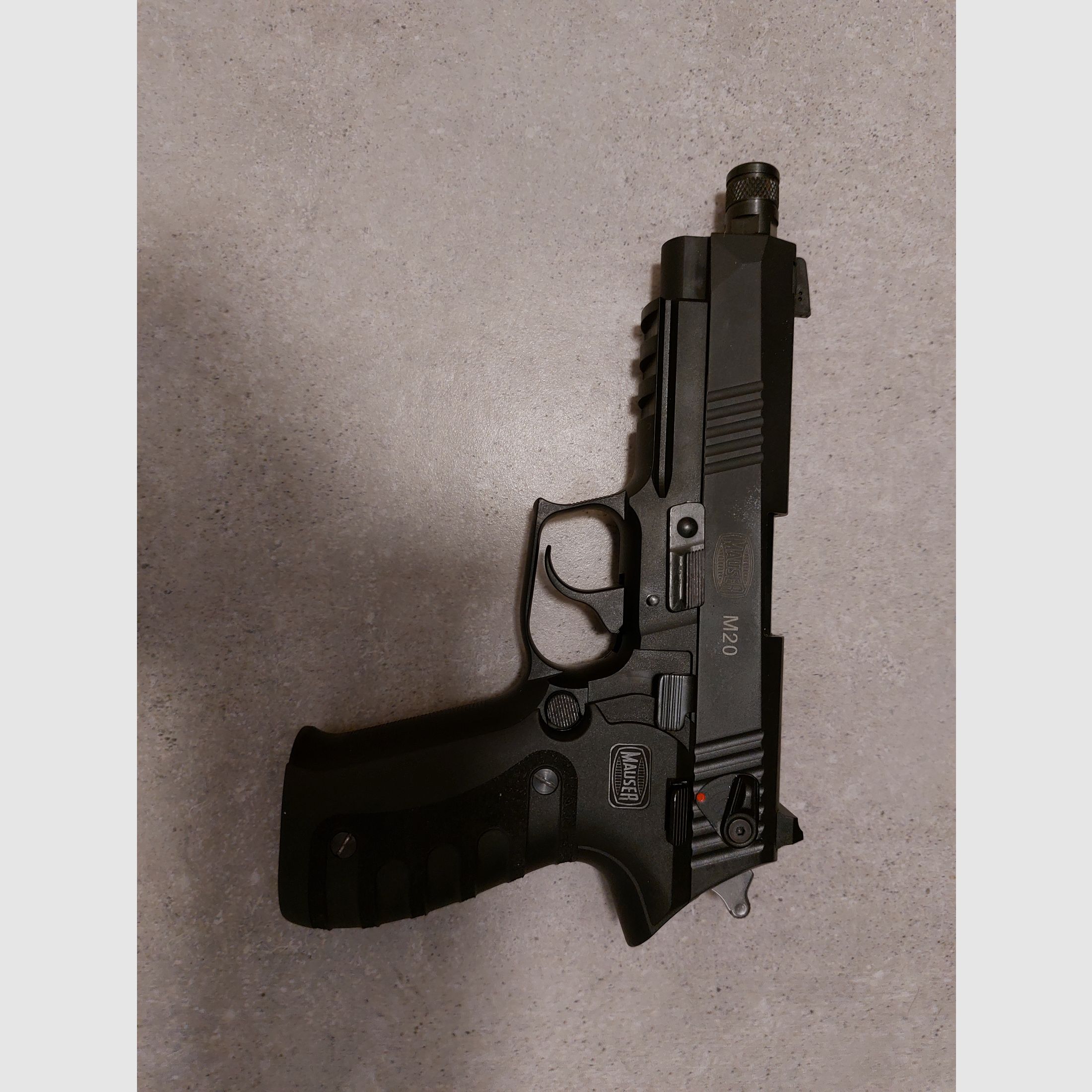Mauser M20 Black SD – caliber .22 lfb (.22 LR)