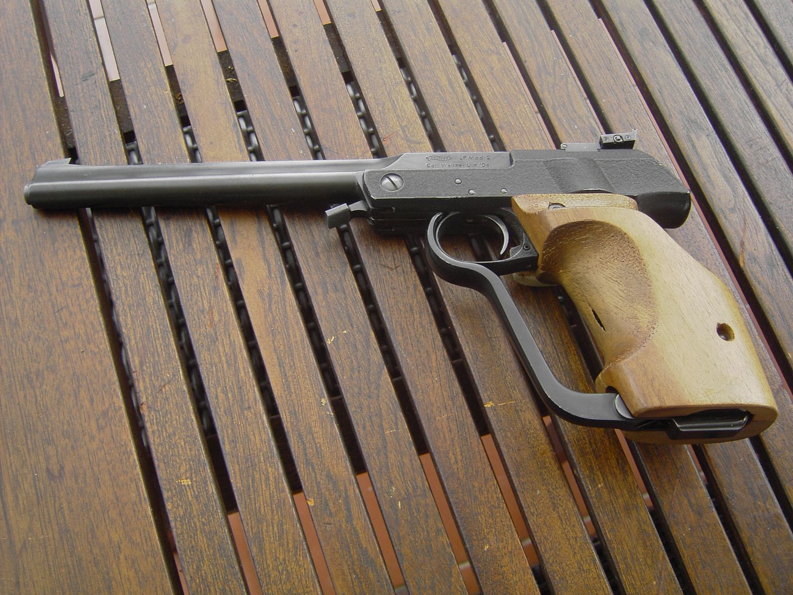 Luftpistole Sportschützen, Carl Walther Mod. 2
