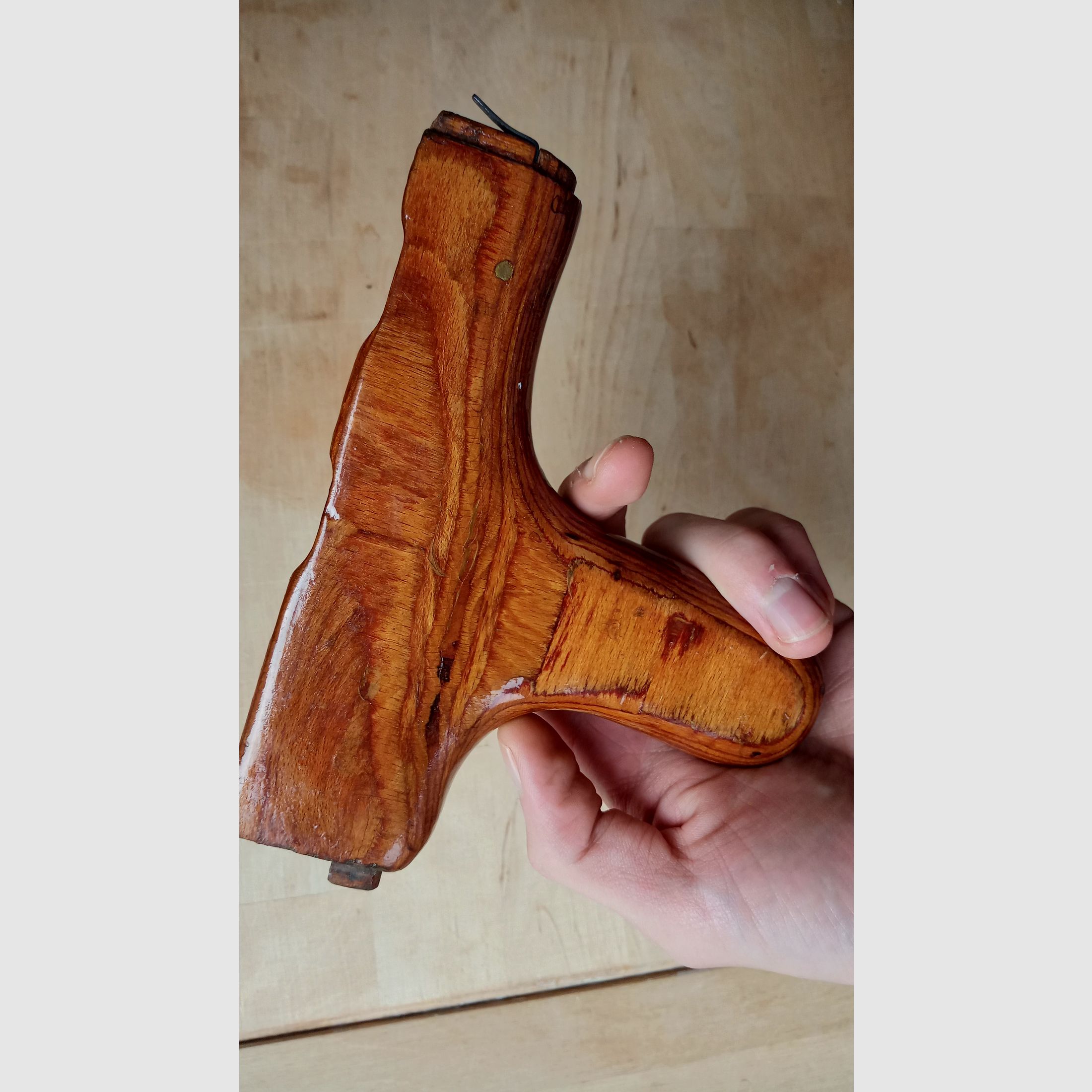 #1 Romanian AKMS lower handguard s.g. donkey-dick (Uluc) for underfolding stock laminated wood Romy Dong PM md.65