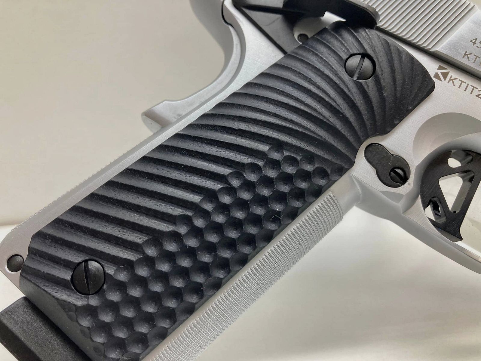 CHIAPPA 1911 Empire Chrome 5″ | .45 ACP