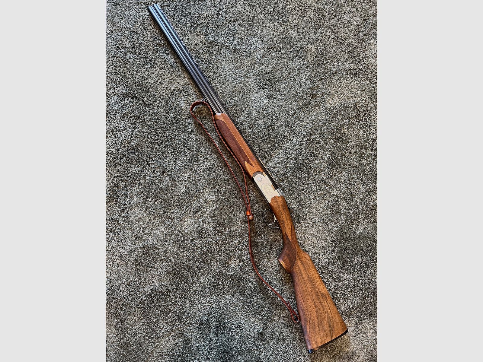 Beretta Bockdoppelflinte Kaliber 20/76 – sehr guter Zustand – inkl. Lederriemen