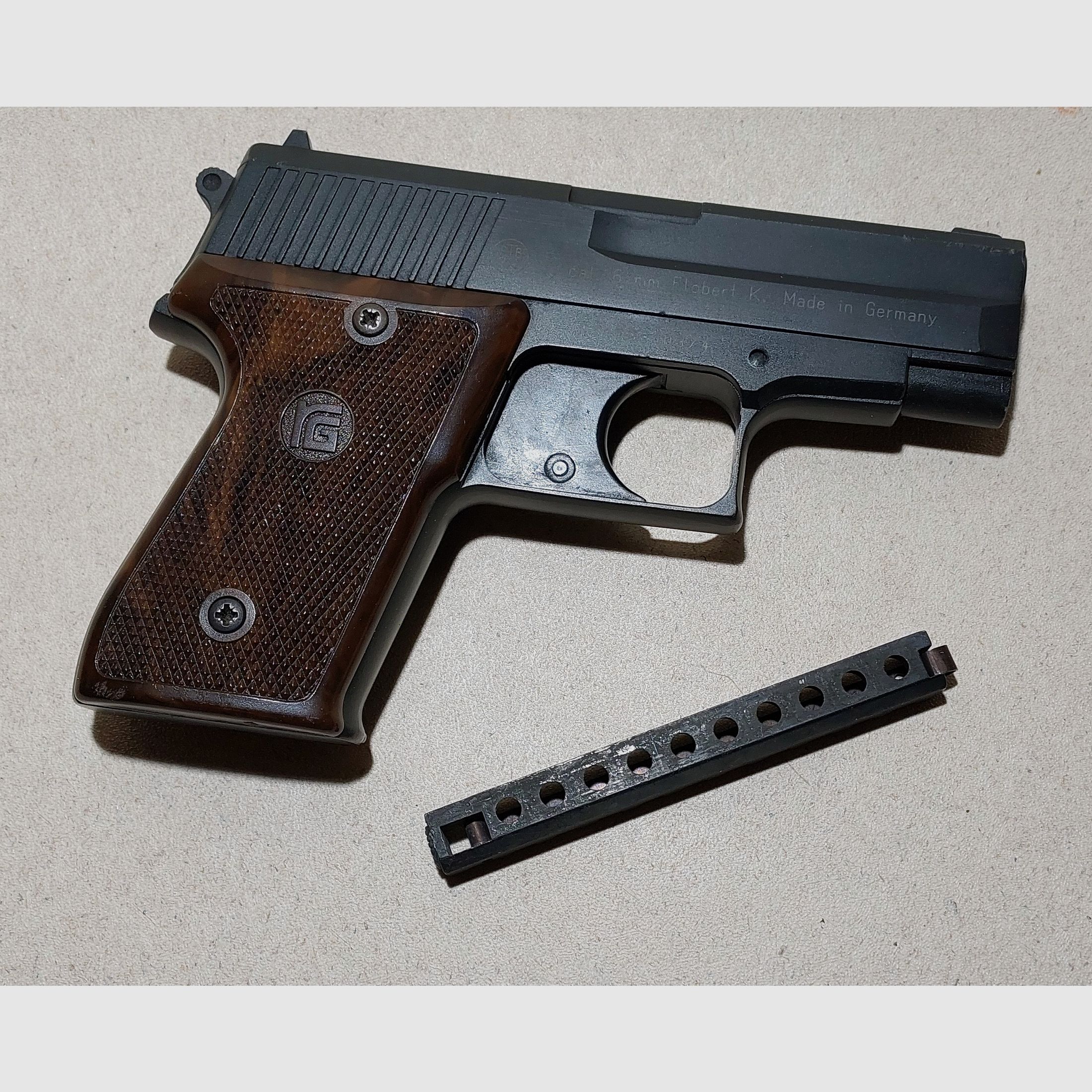  Röhm RG 300 Schreckschuss Pistole Kal. 6 mm 