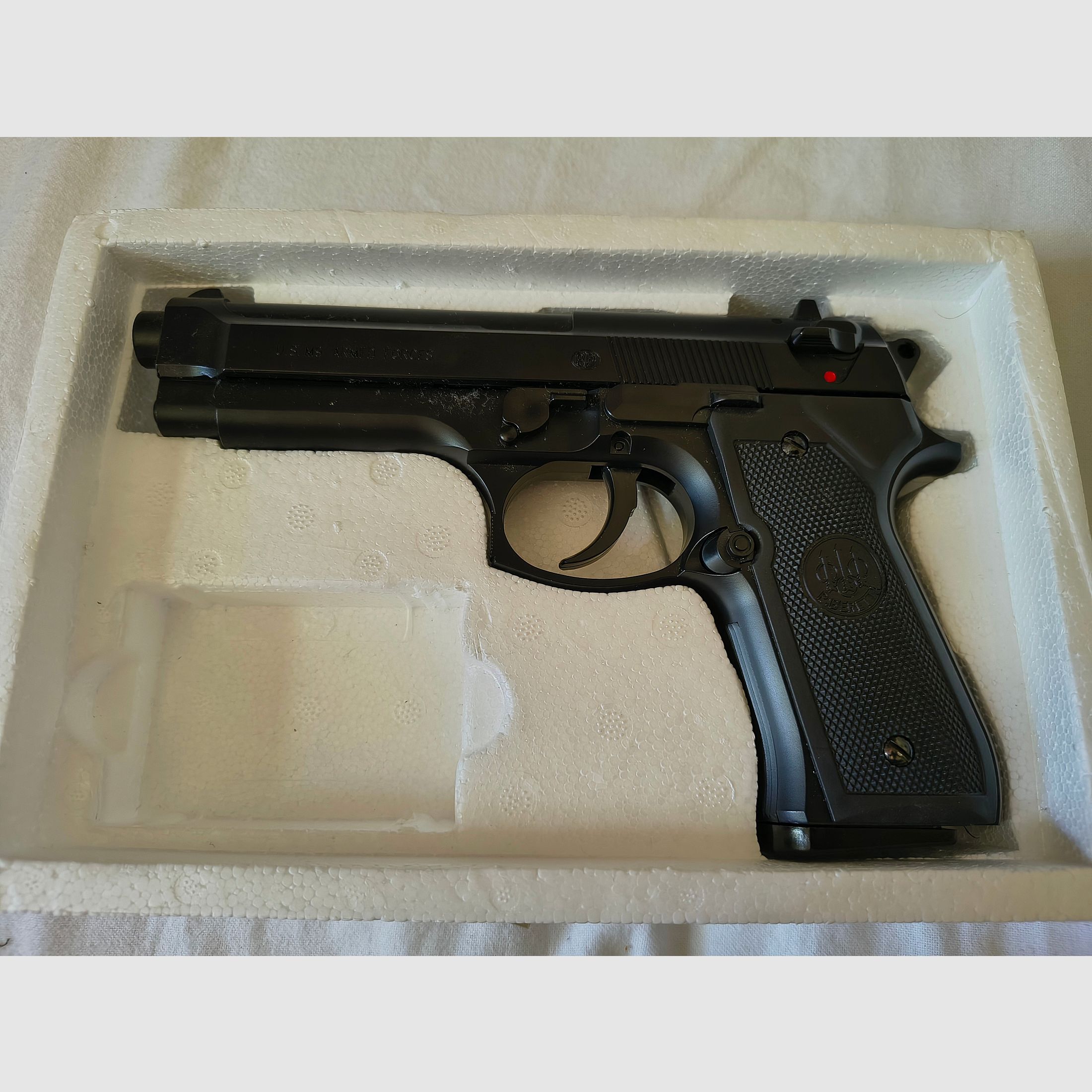 Umarex Beretta M9 Airsoft Pistole (Preis VB)