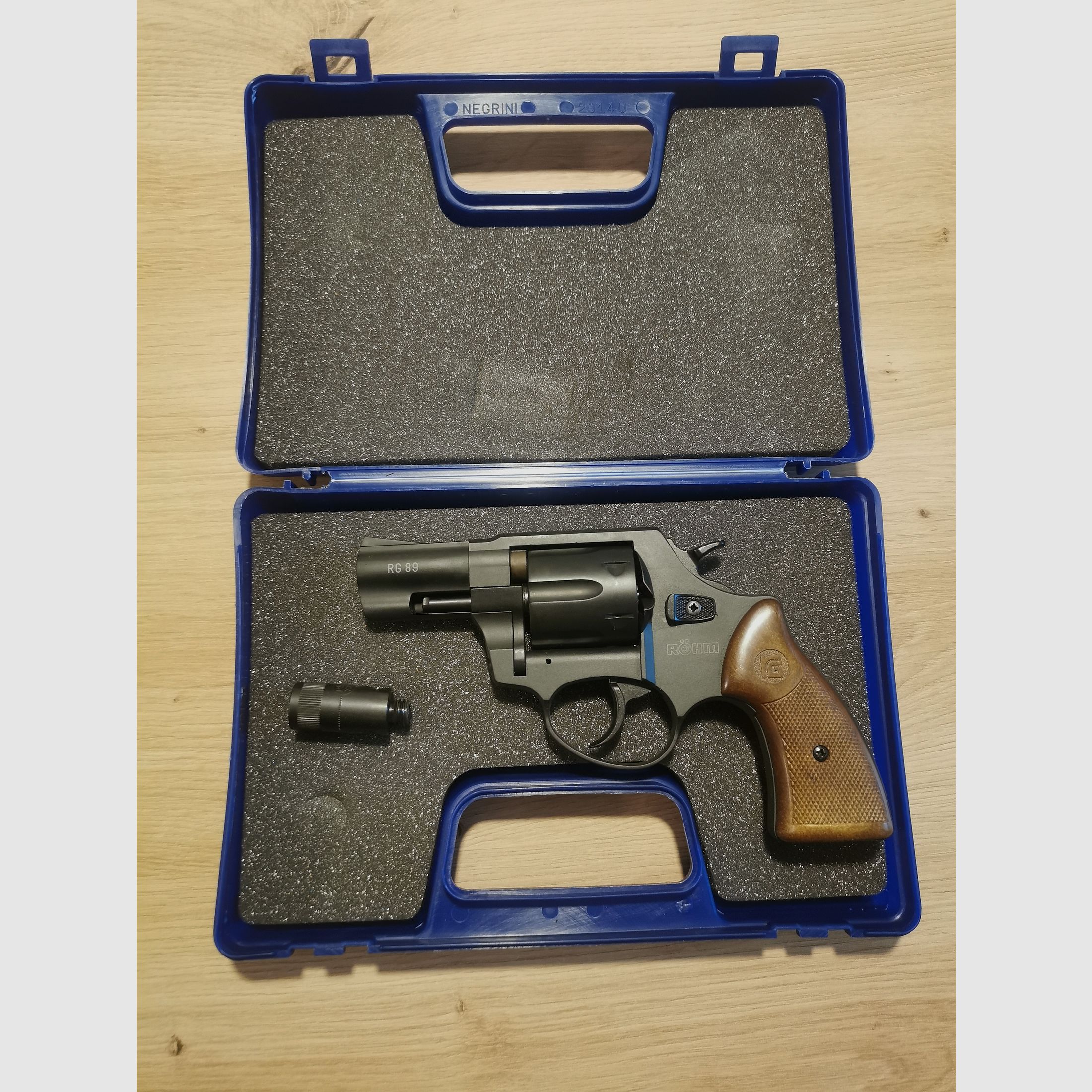 Röhm RG 89 mit Abschussbecher für Signalmunition 